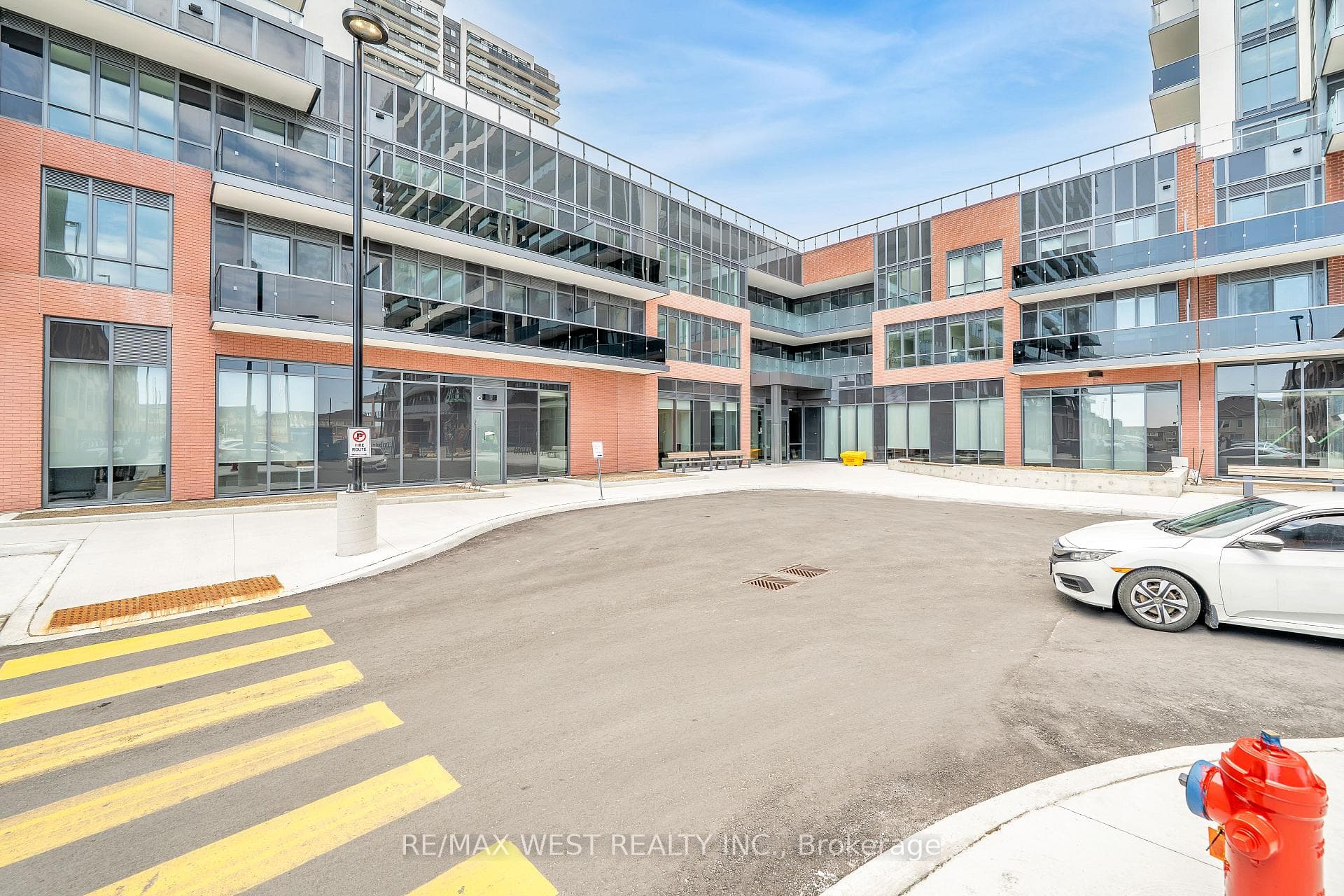 2545 Simcoe Street Unit 2020 photo 30