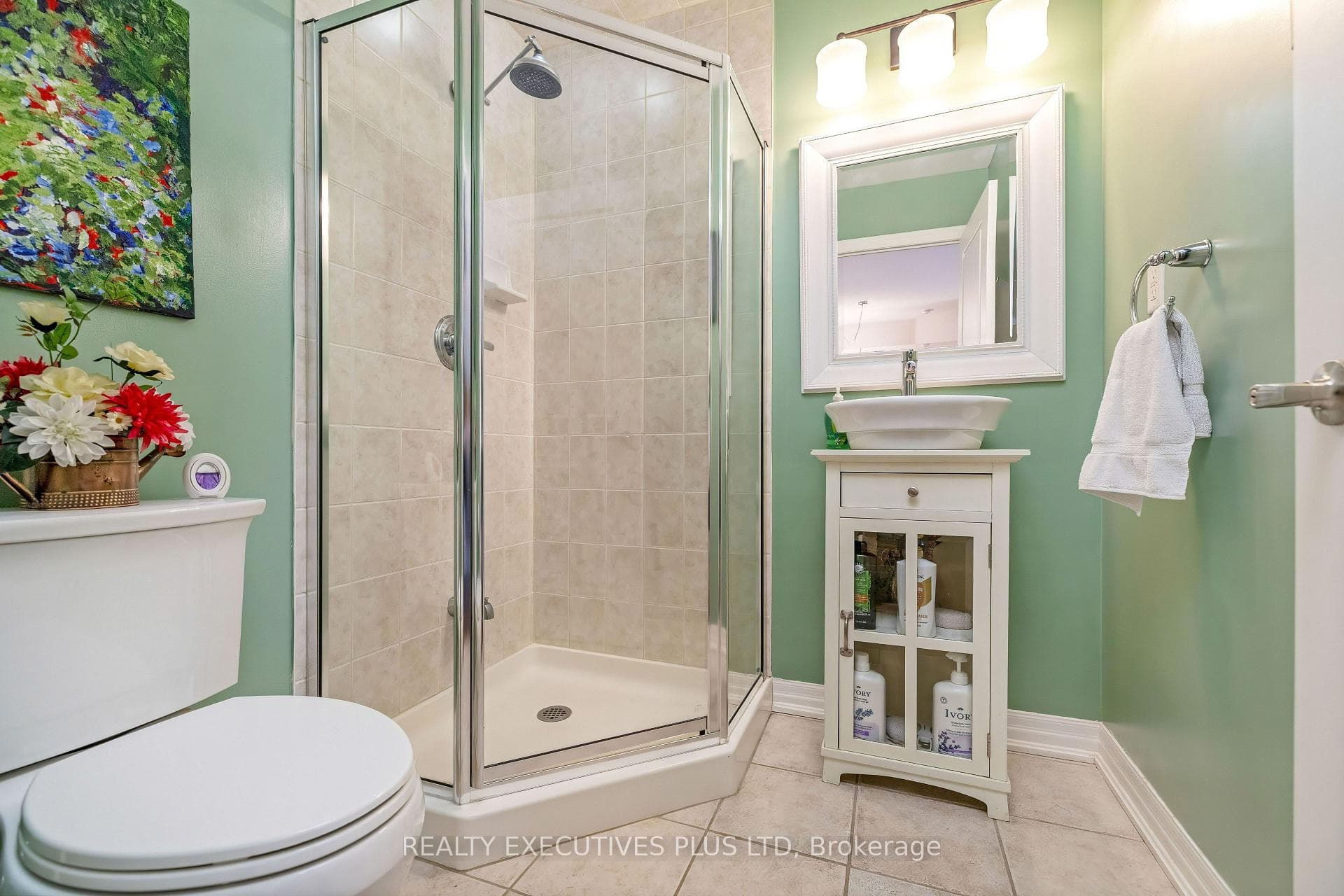 2nd Bathroom