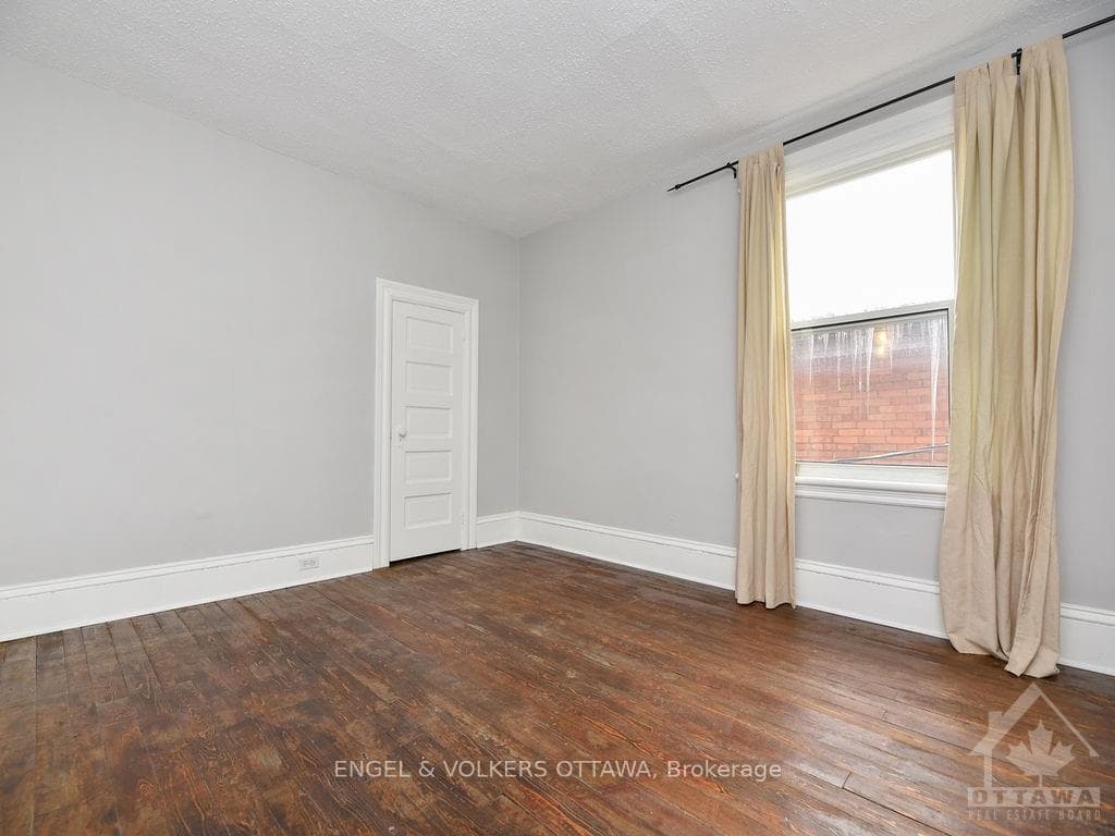 81 THIRD Avenue Unit 2 photo 15
