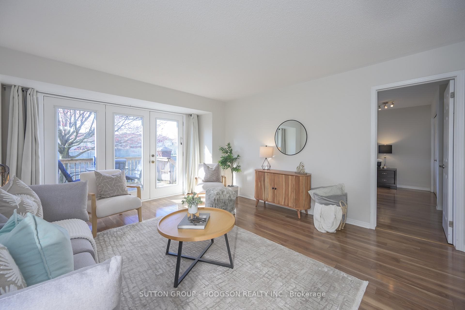 875 Thistledown Way Unit 32 photo 7