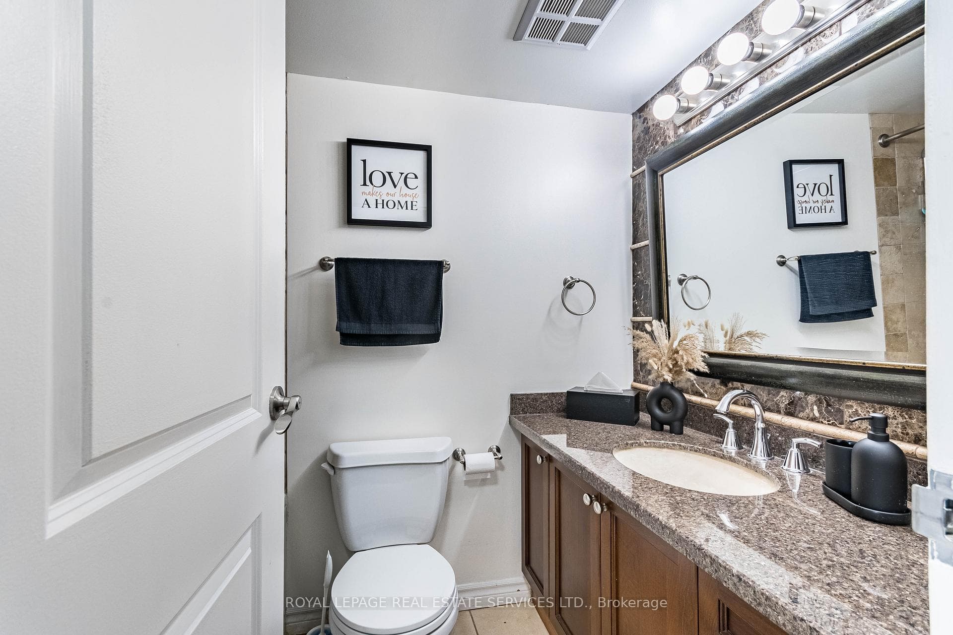 1000 Cedarglen Gate Unit 619 photo 22