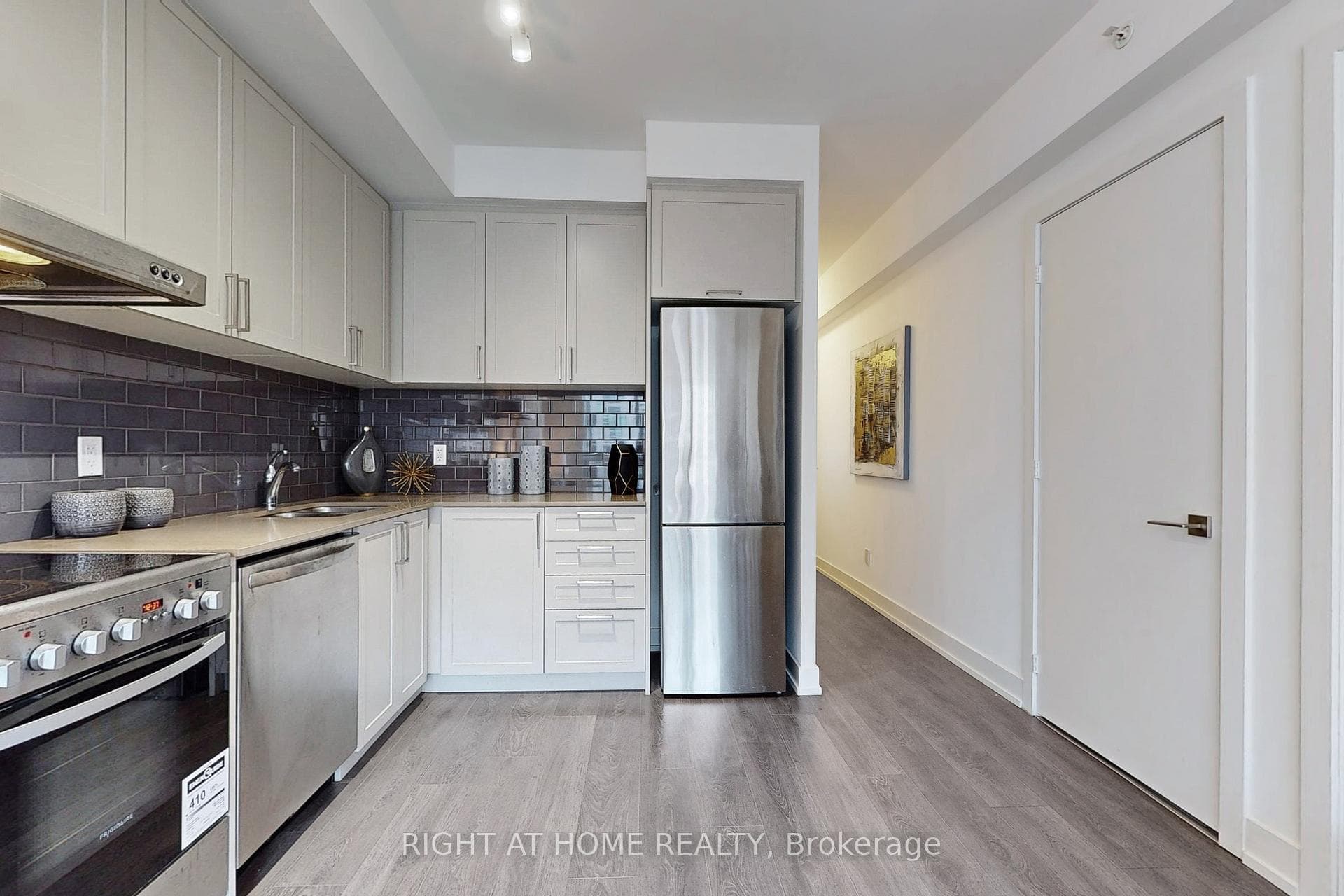 268 Buchanan Drive Unit 501W photo 16
