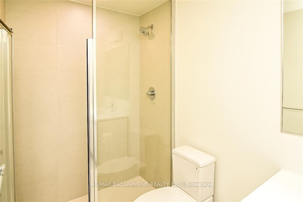 385 Winston Road Unit 307 photo 22