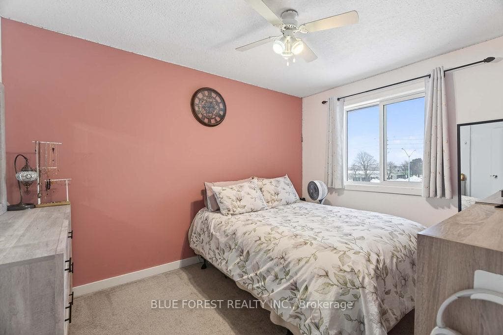 1096 Jalna Boulevard Unit 143 photo 20