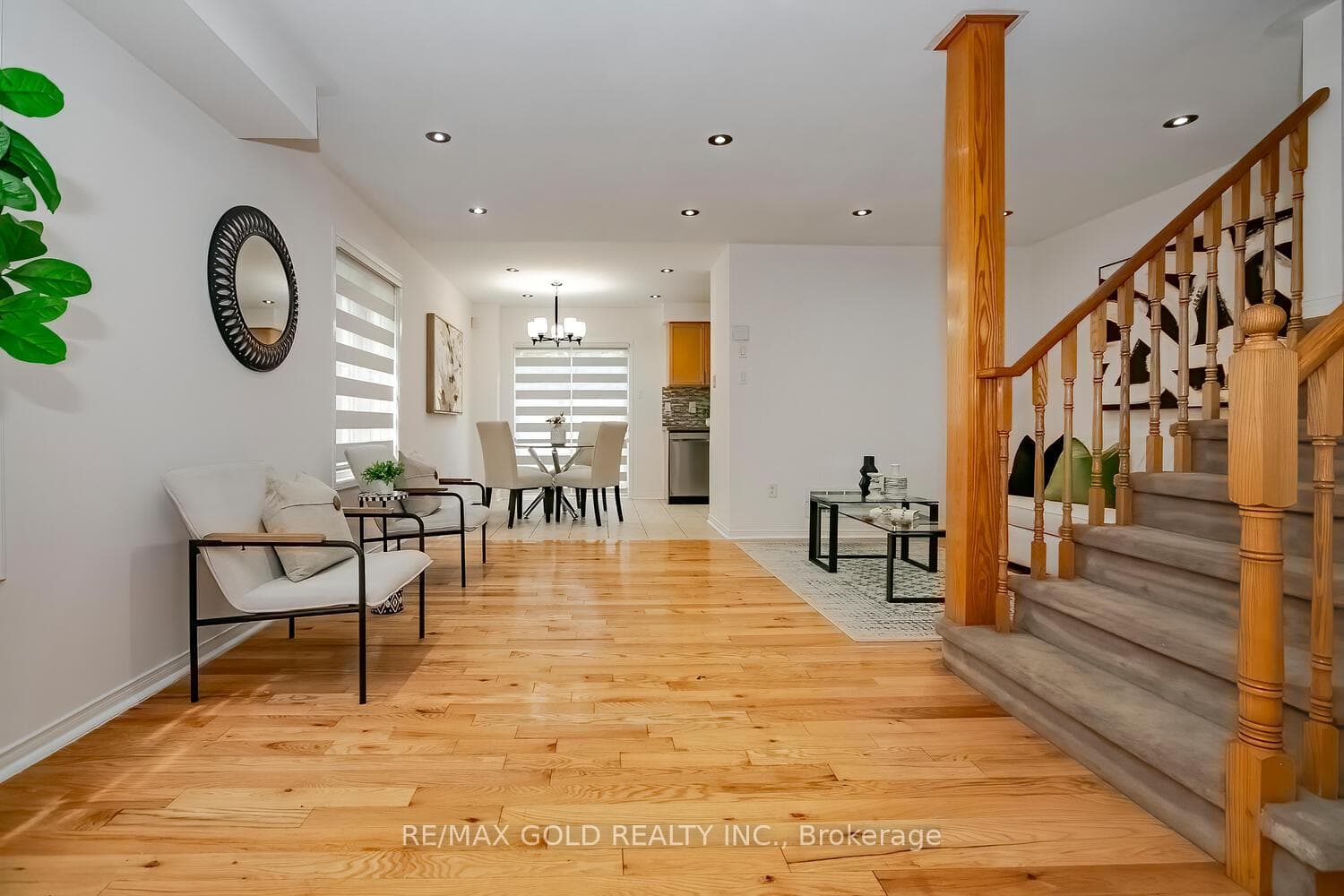 24 Plum Hollow Court photo 5