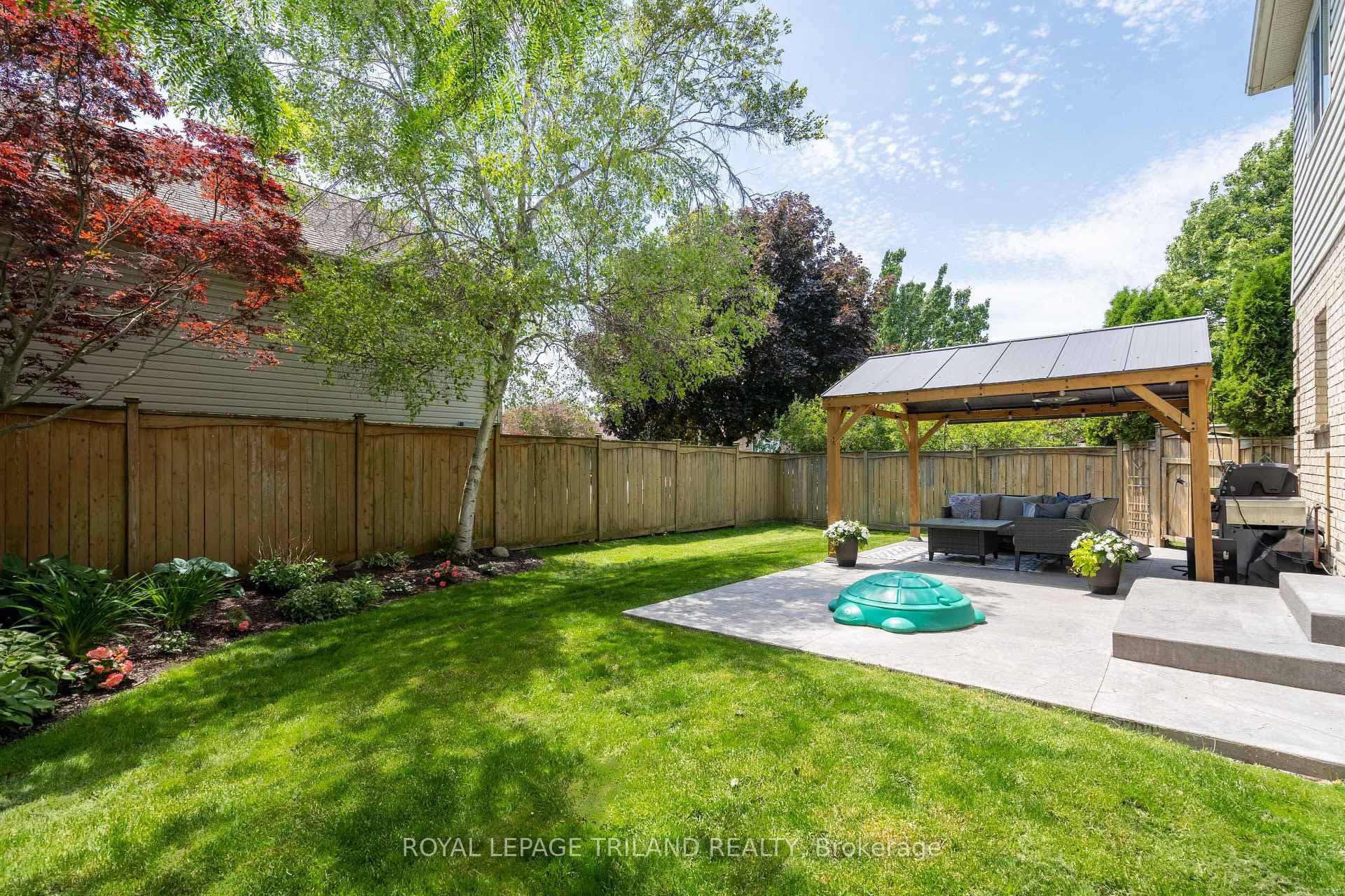 18 Sifton Drive photo 33