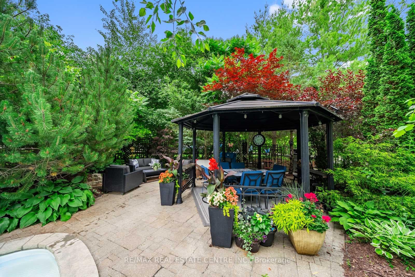 2 Cedar Drive photo 12