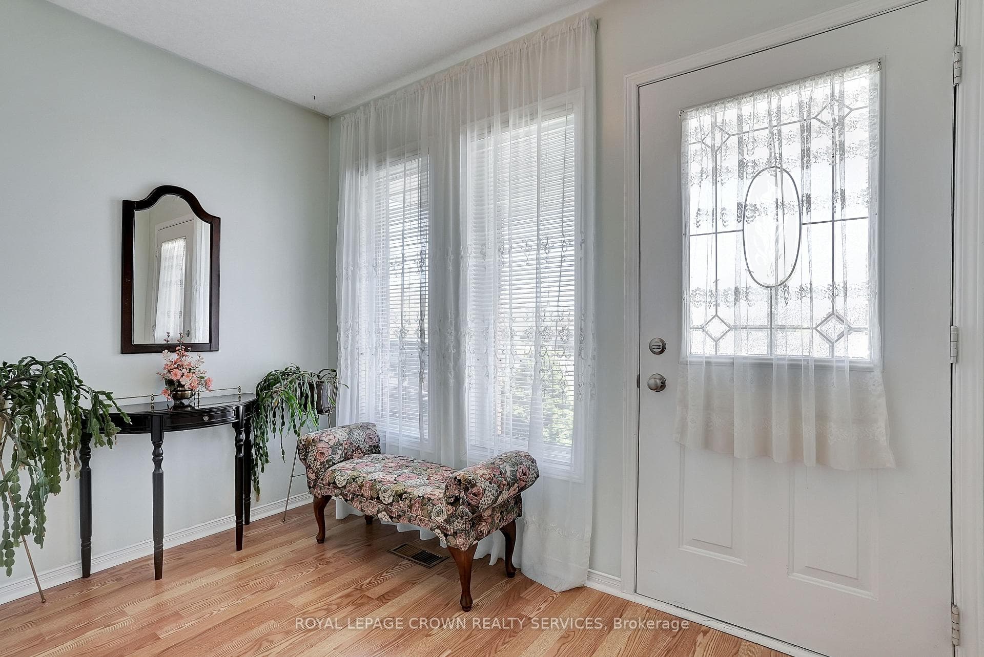 62 Thompson Drive photo 3