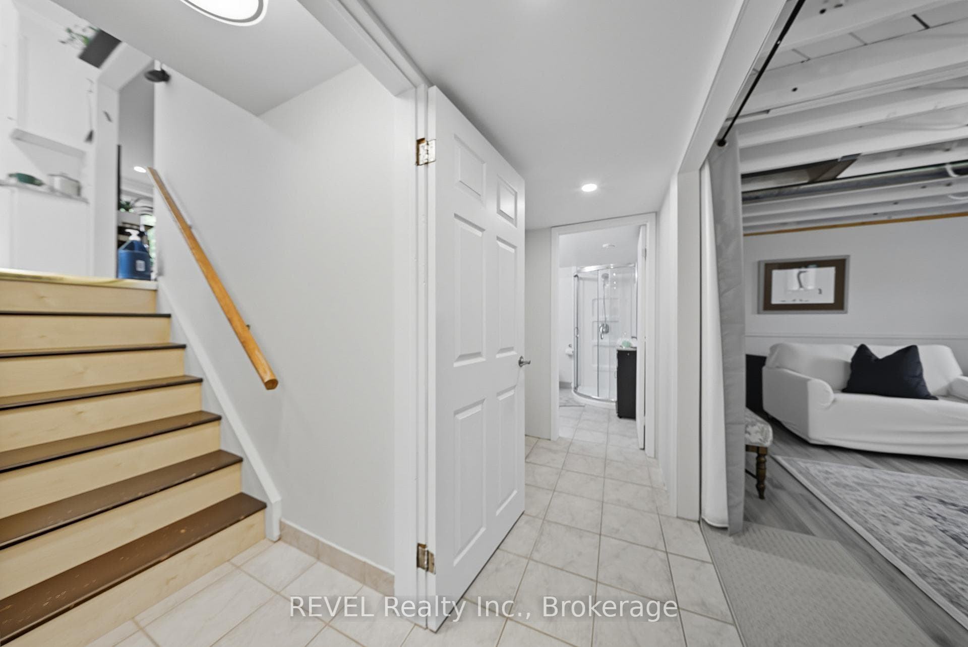 67 Louis Avenue photo 21