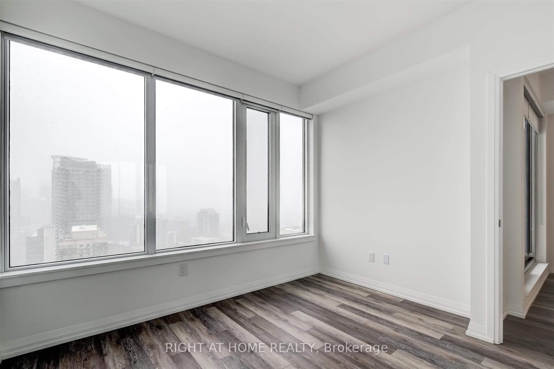 75 Canterbury Place Unit 2803 photo 8
