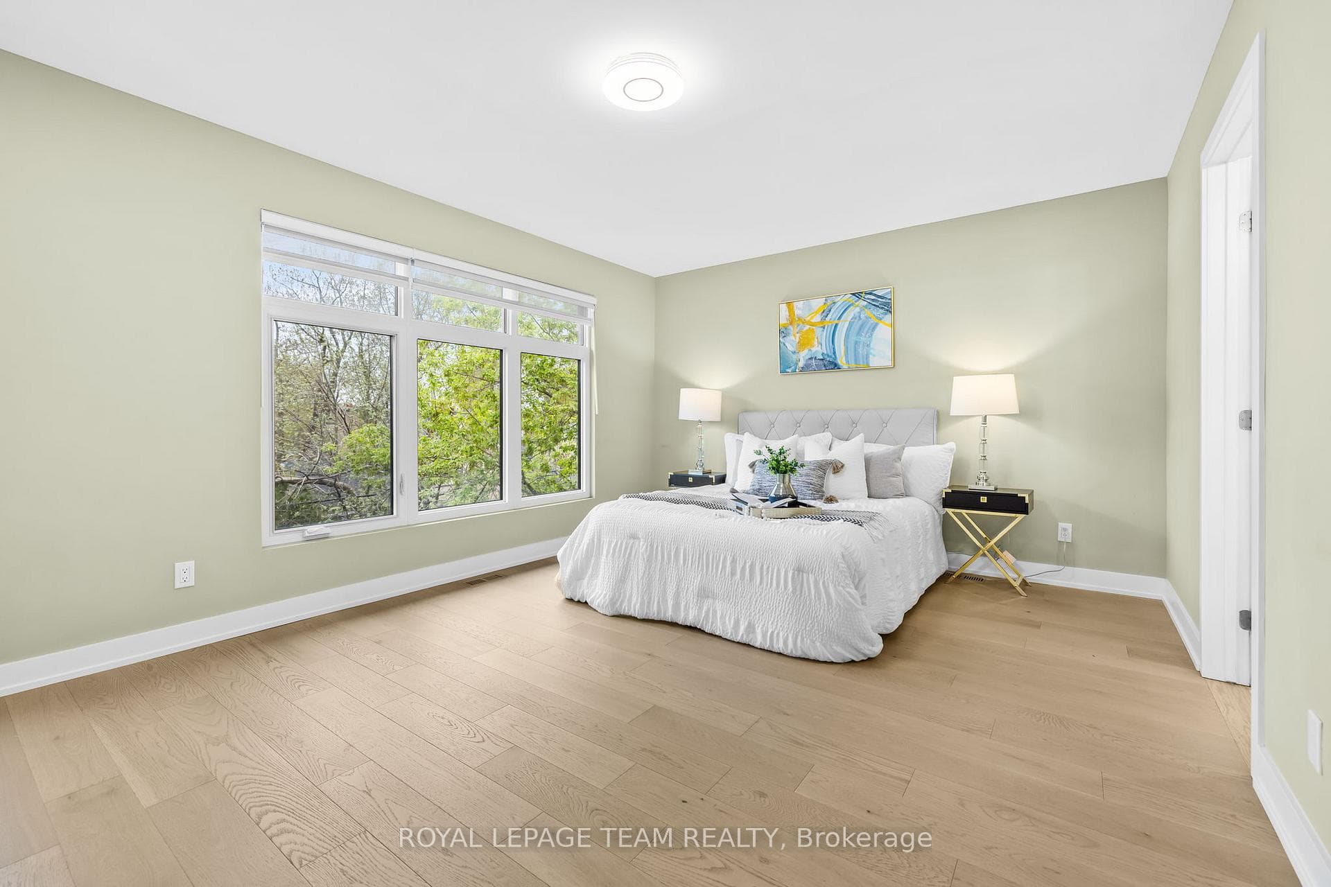 498 Wentworth Avenue photo 17