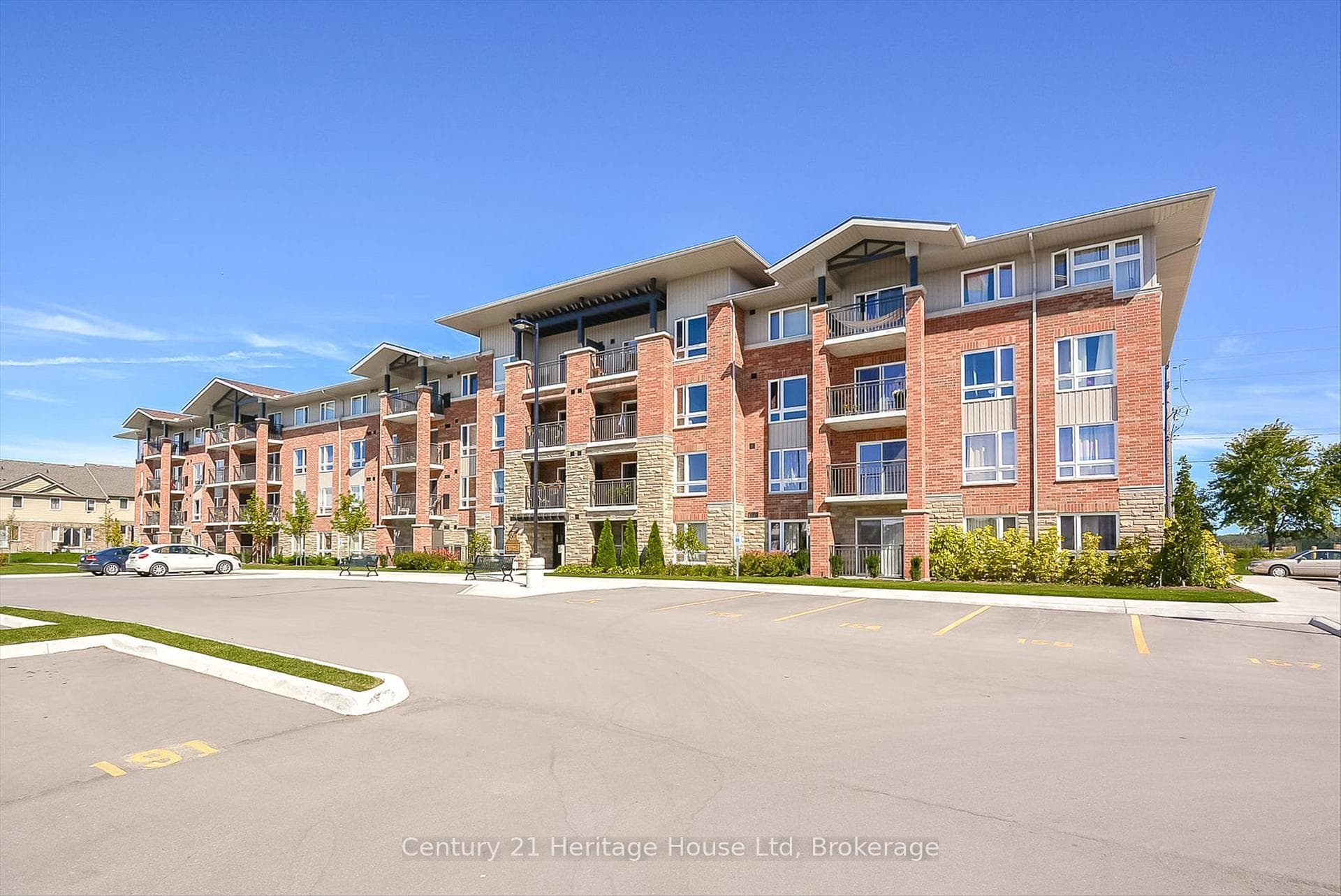 60 Lynnmore Street photo 23