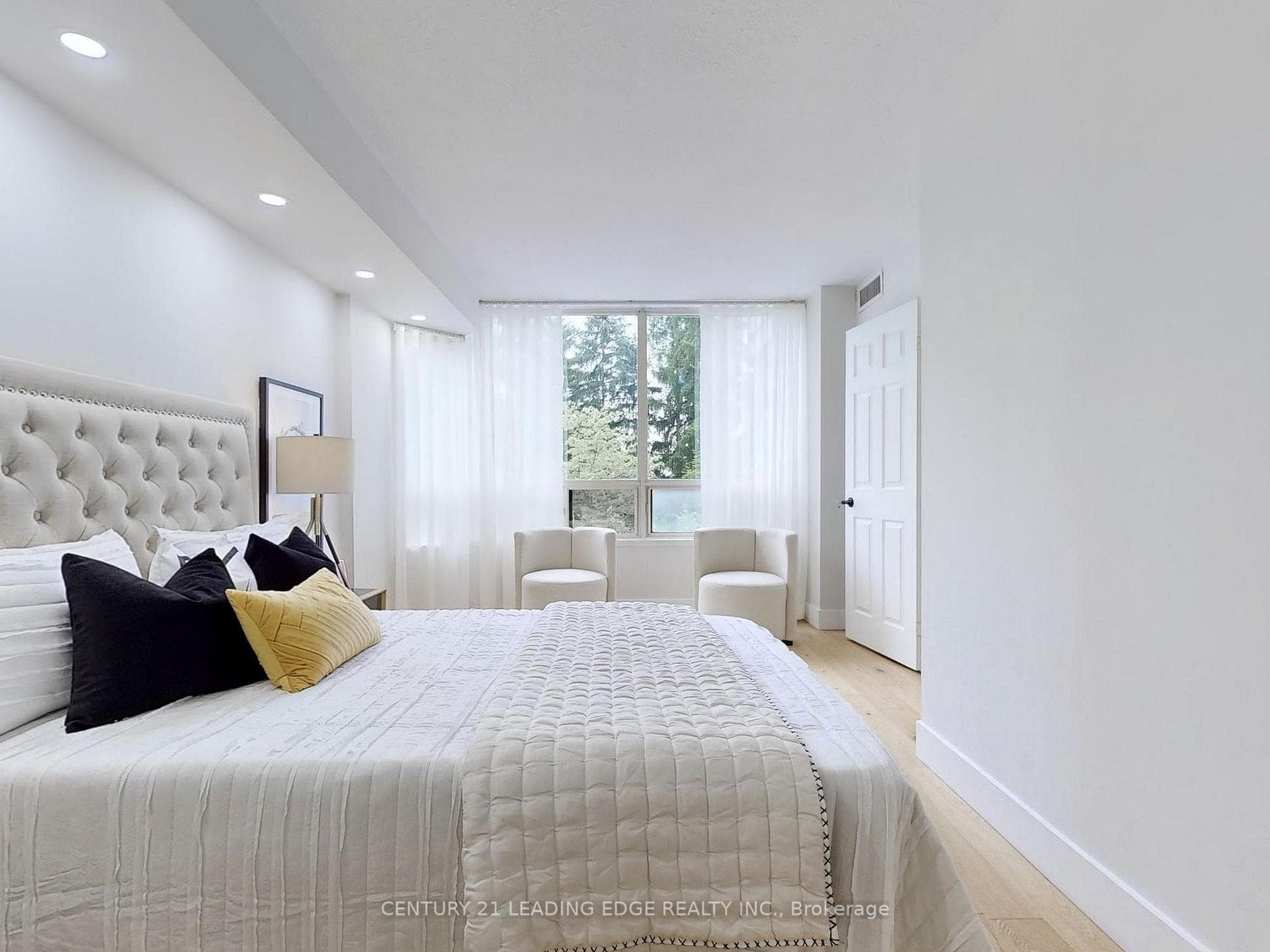 8501 Bayview Avenue Unit 319 photo 10