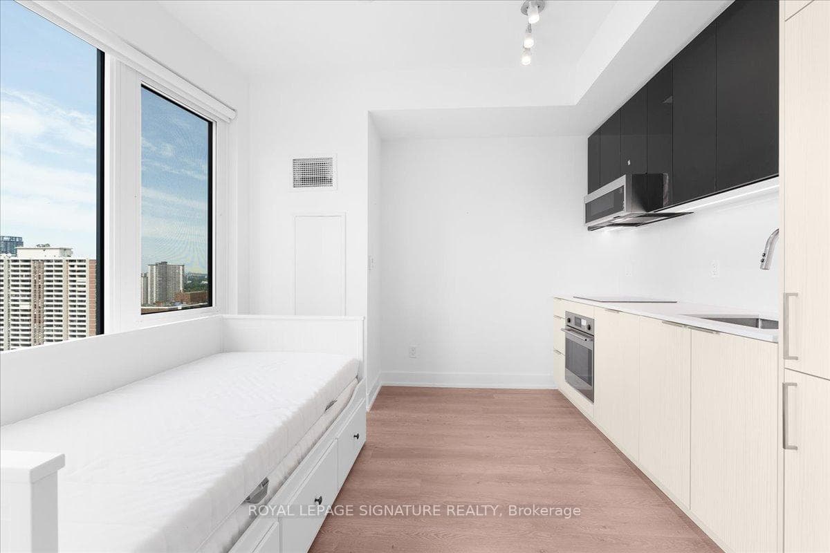308 Jarvis Street Unit 2710 photo 8