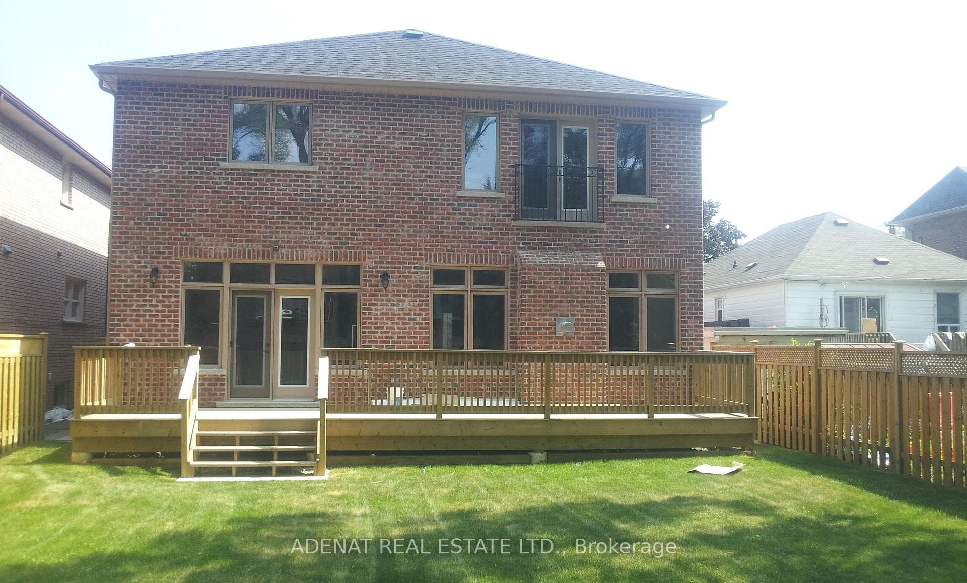 622 COLDSTREM Avenue photo 12