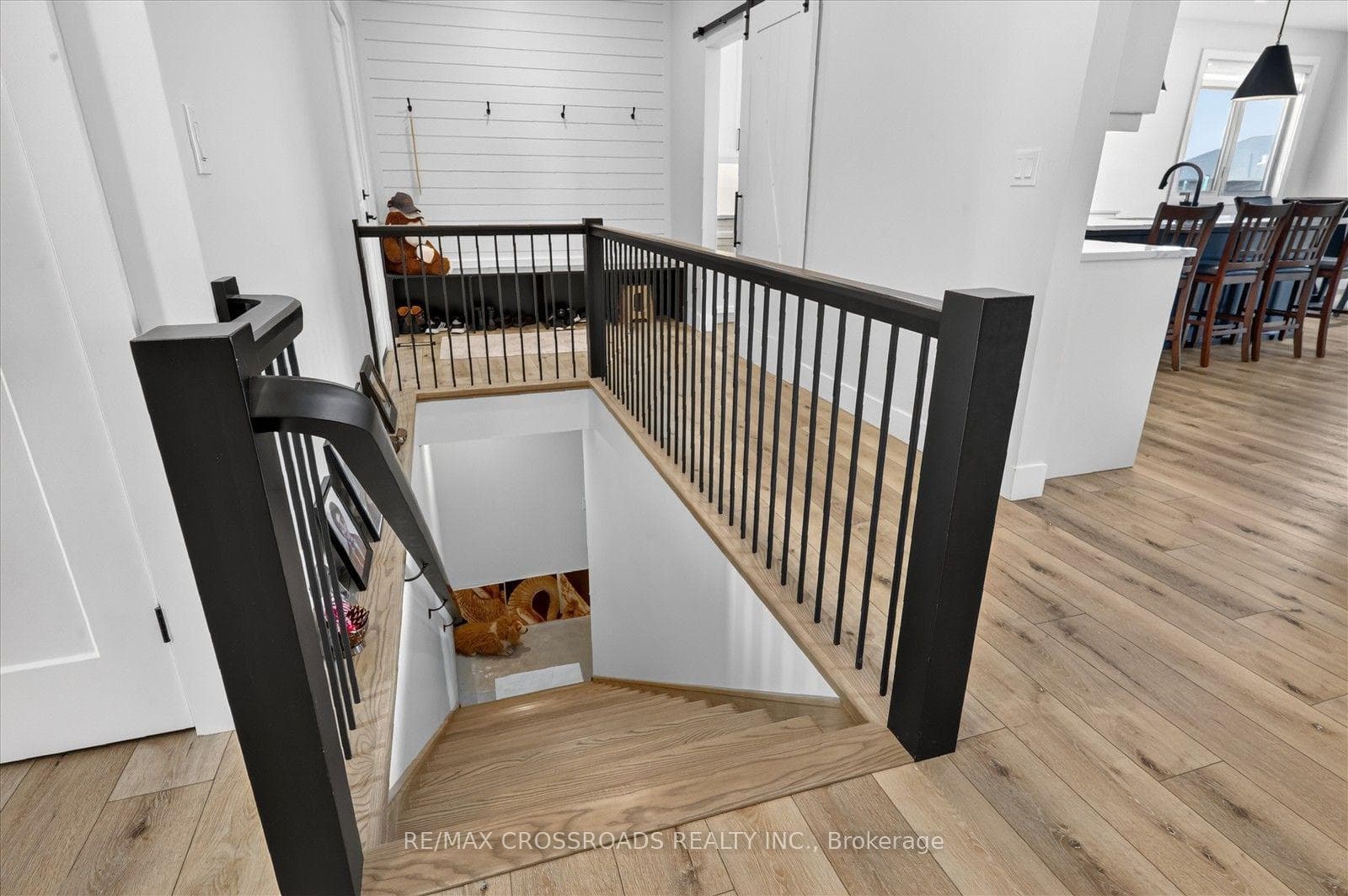 11 MCTAVISH Crescent photo 32