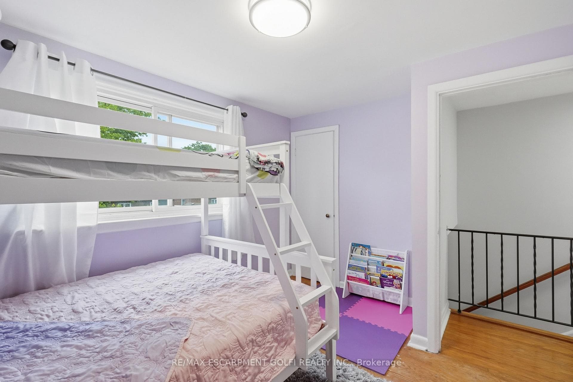 160 East 36th Street photo 22