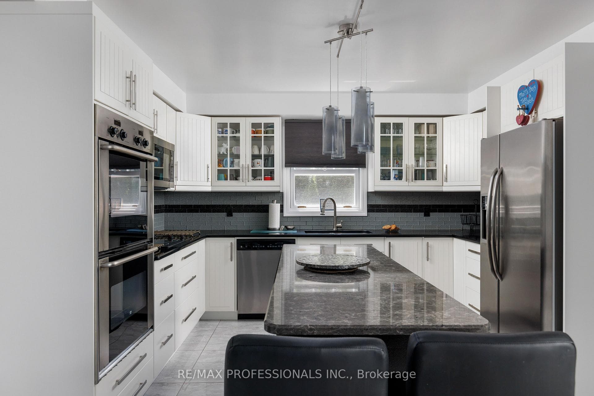 106 Rathburn Road photo 16