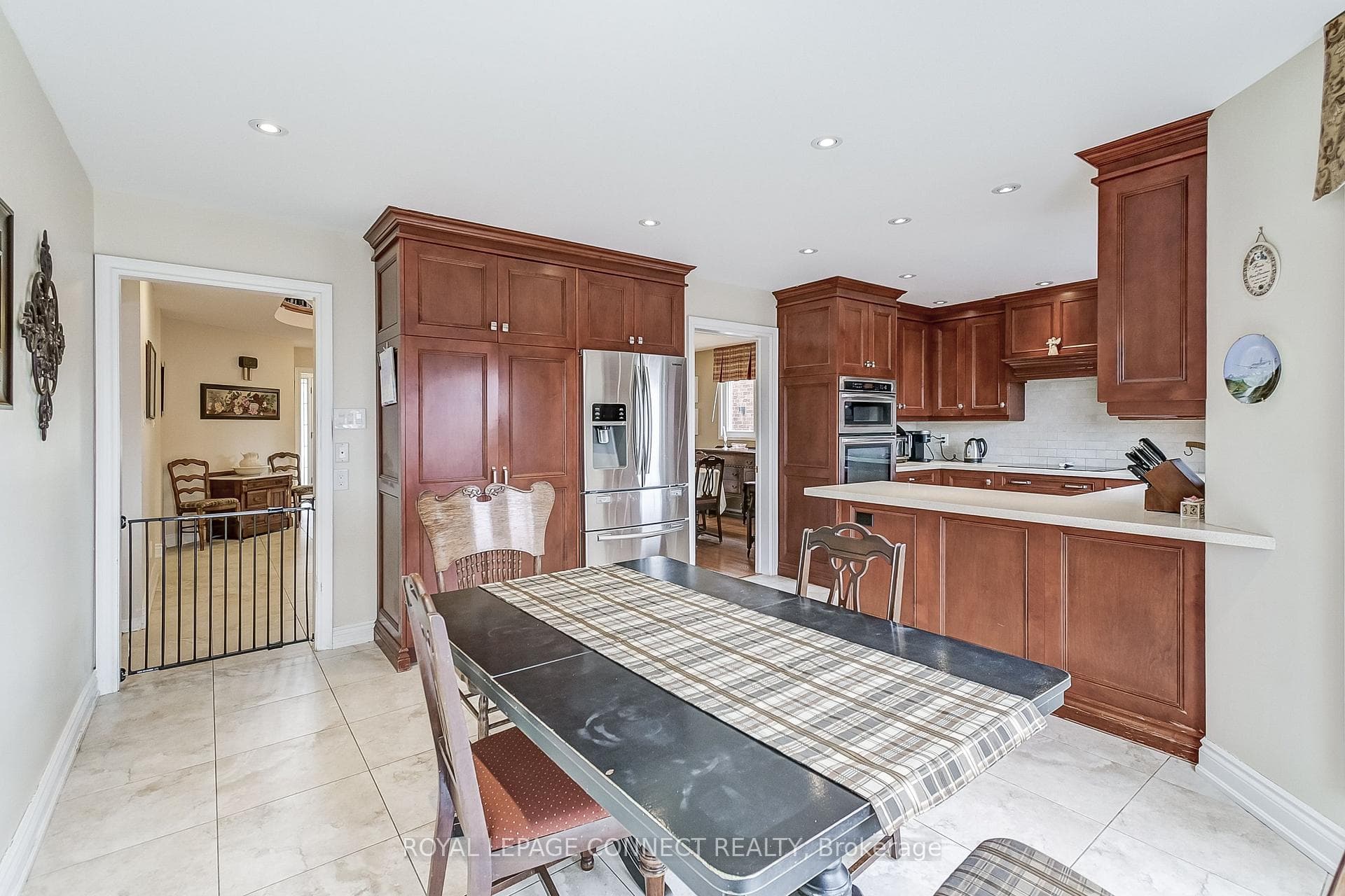4392 Sedgefield Road photo 17