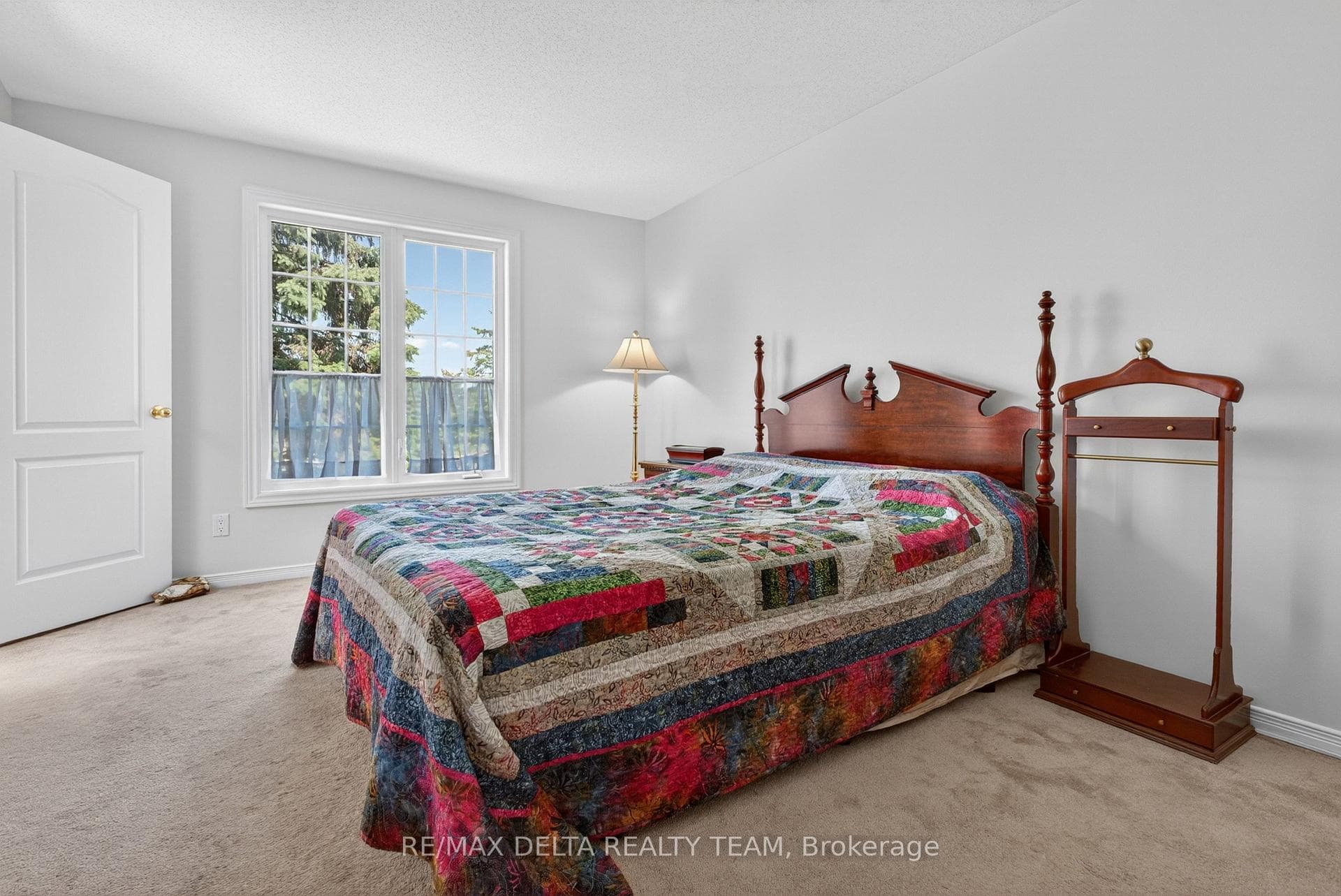 664 Thicket Way photo 31