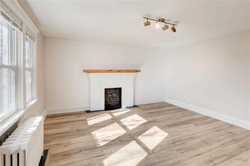 4 North Oval Street Unit 6 photo 4