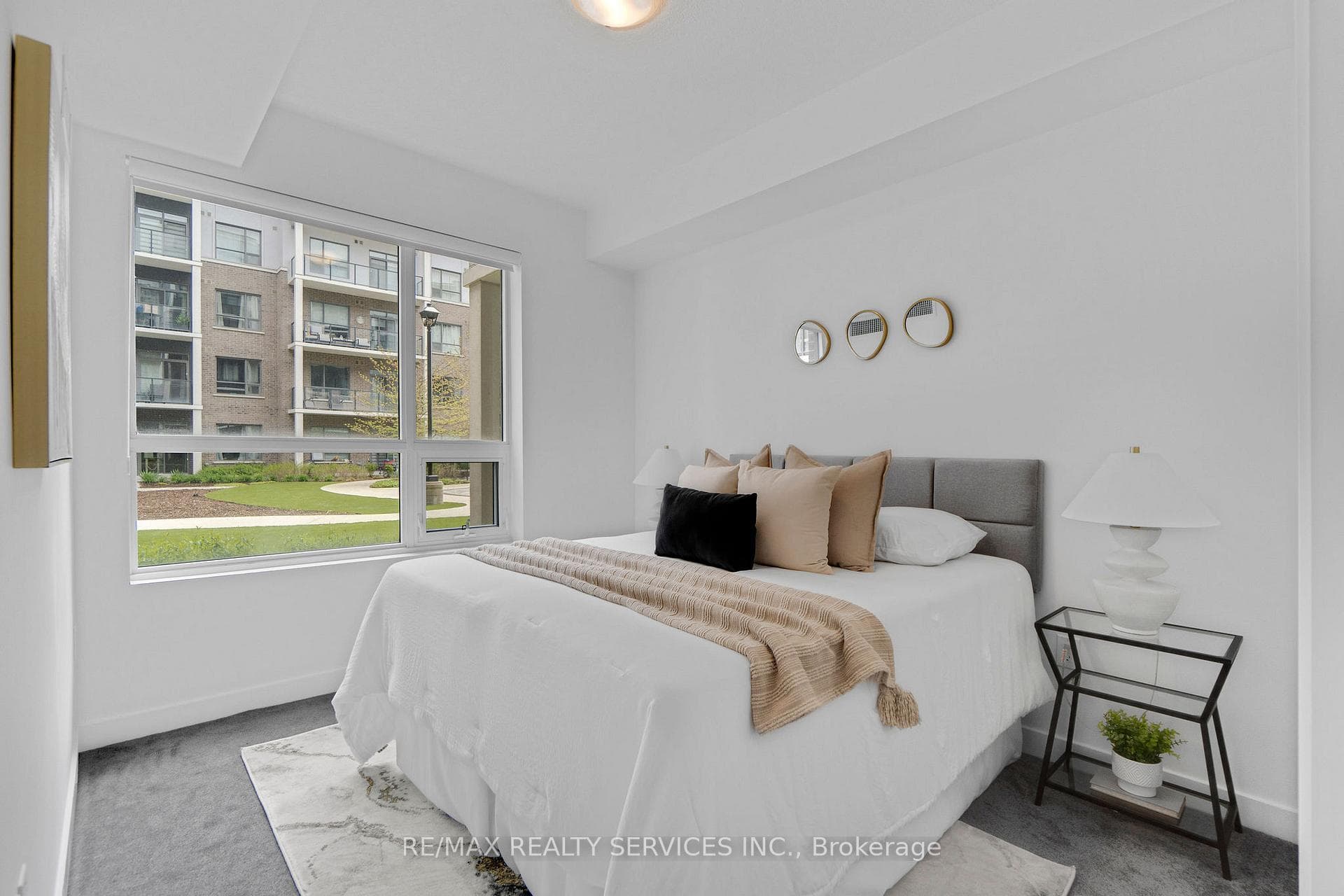5055 Greenlane Road Unit 136 photo 15