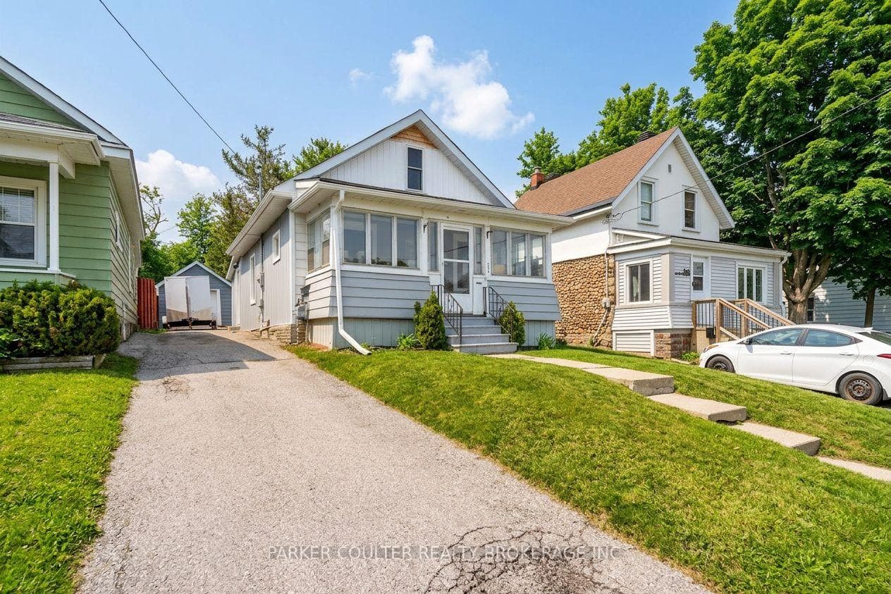 262 Nottawasaga Street photo 2