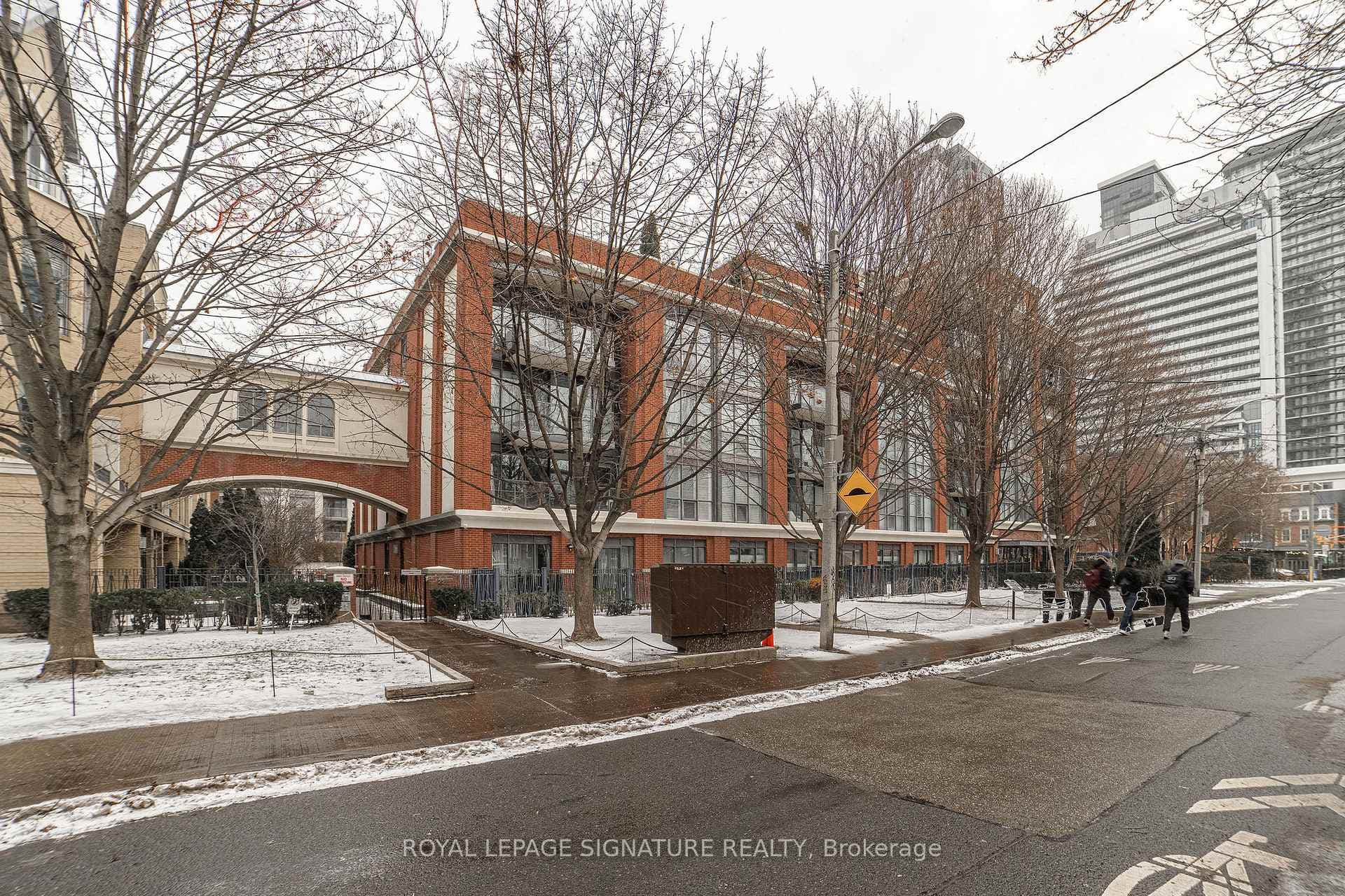 11 Soho Street Unit 402 photo 1