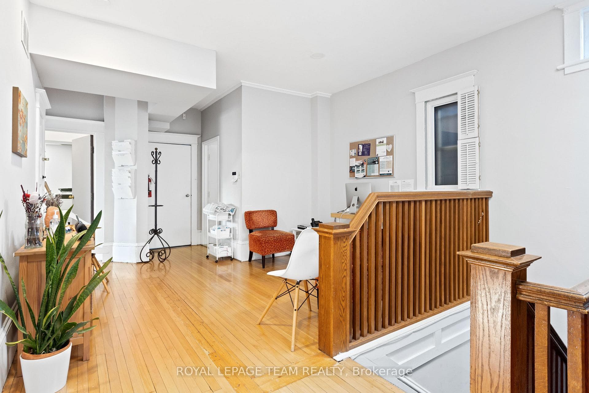 365 Richmond Road photo 21