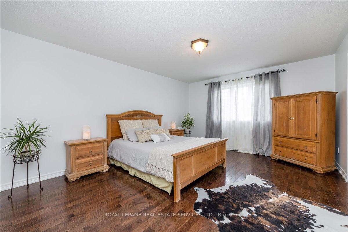 142 Gardiner Drive photo 14