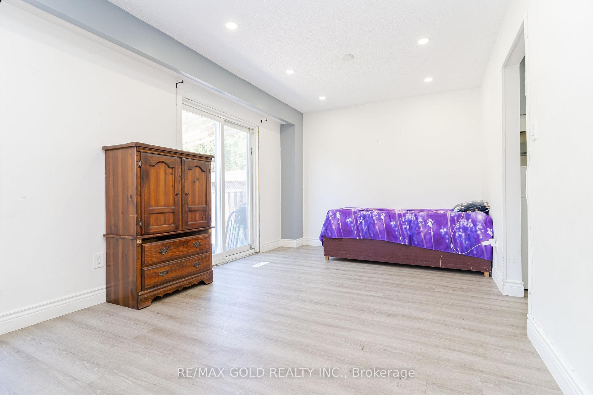 76 Norbert Road photo 10