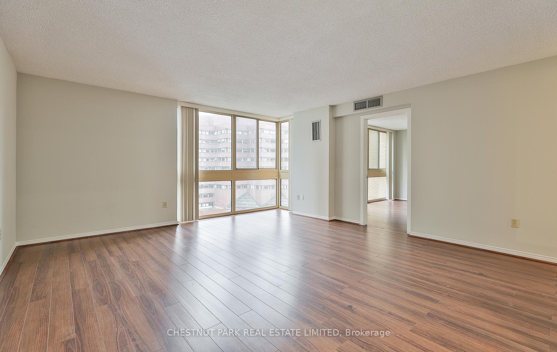 131 Beecroft Road Unit 1107 photo 18