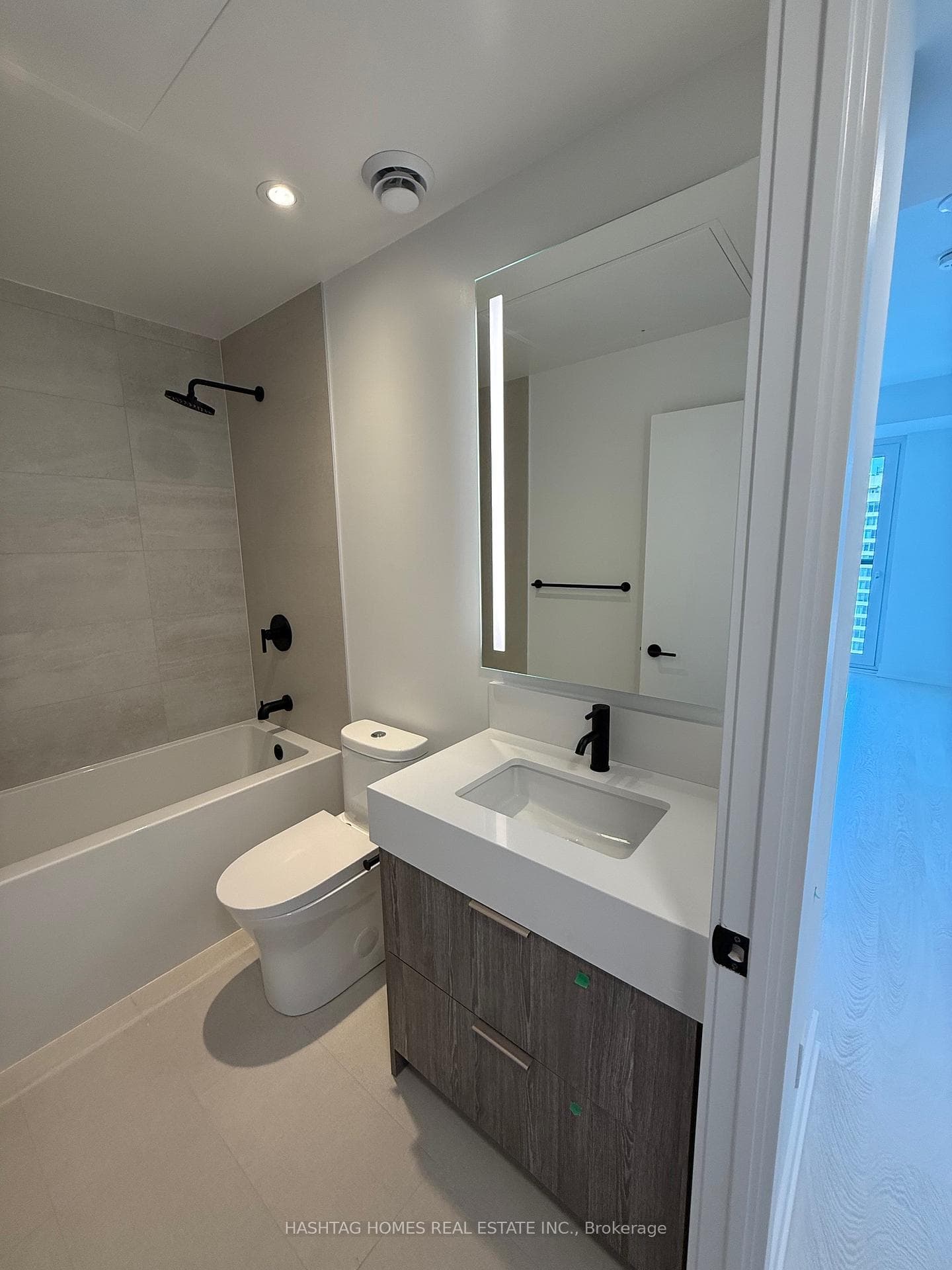 308 JARVIS Street Unit 2909 photo 5