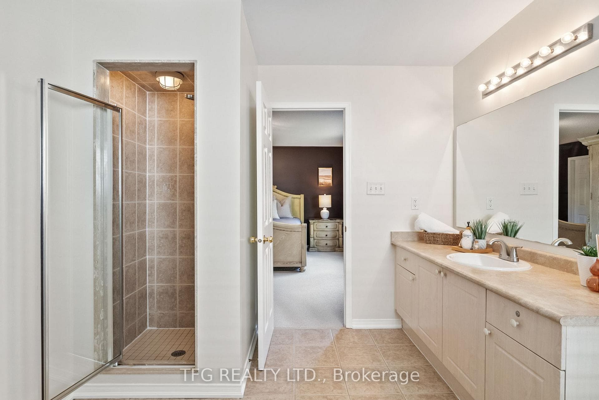 1536 Coldstream Drive photo 23