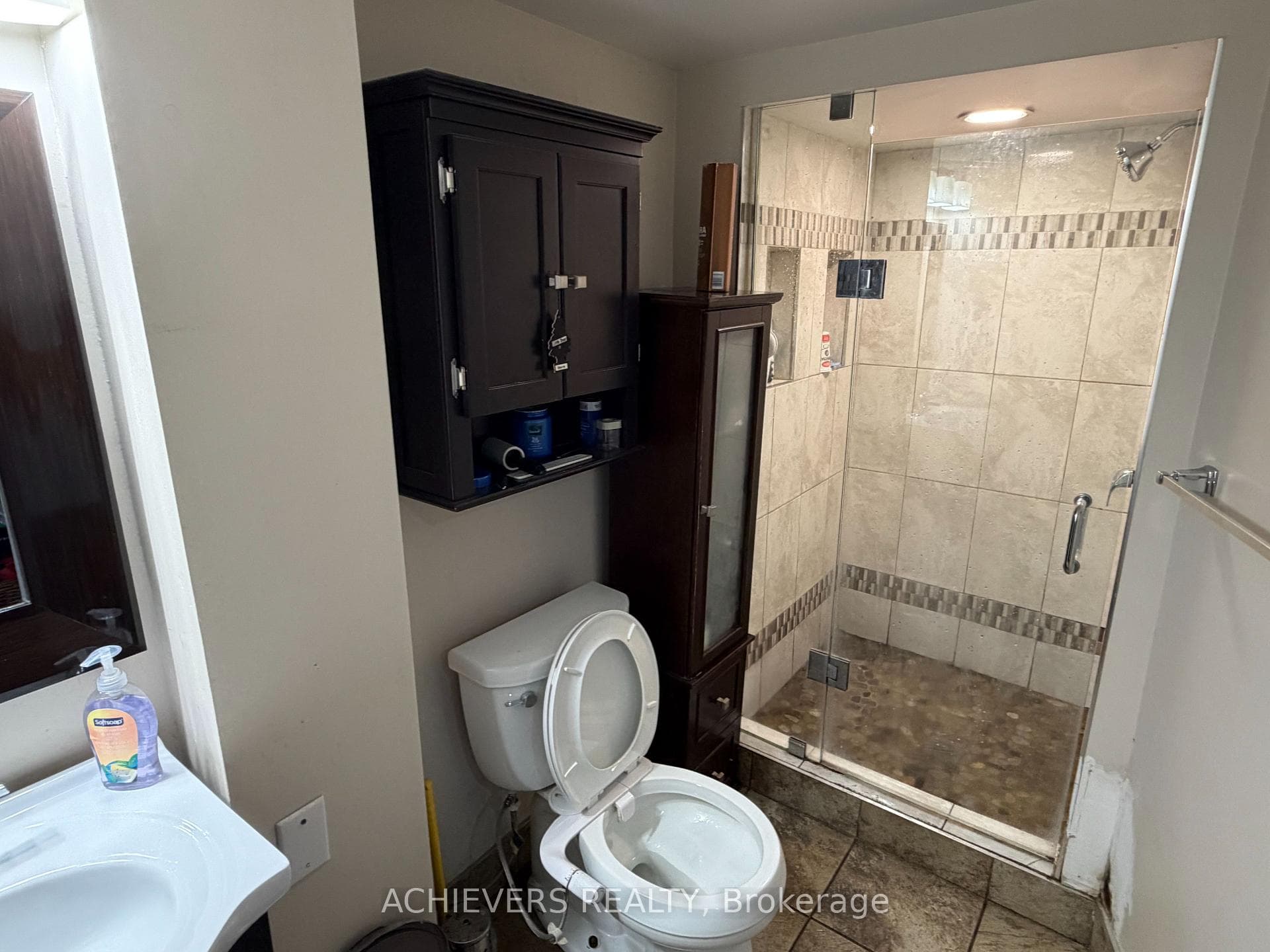 176 Culver Crescent photo 31