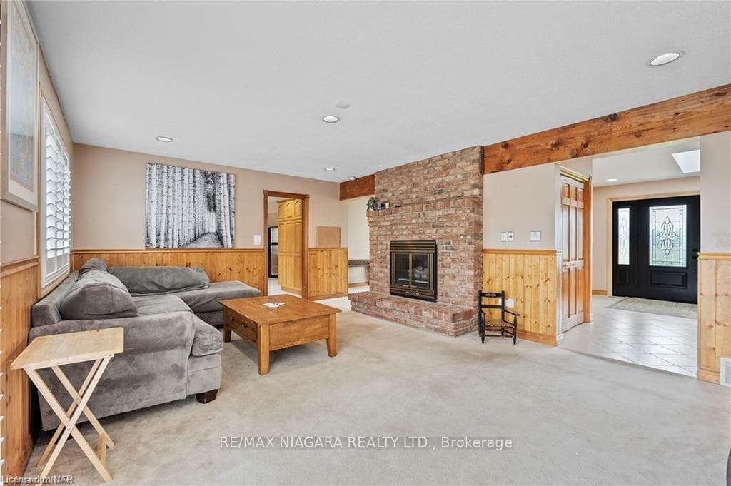 10118 WILLOUGHBY Drive photo 6