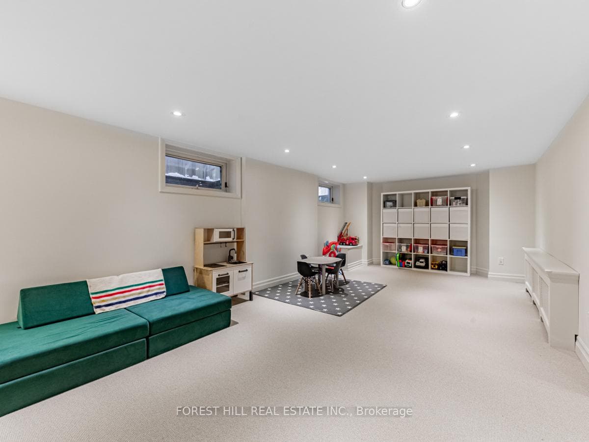 76 Ridge Hill Drive photo 34