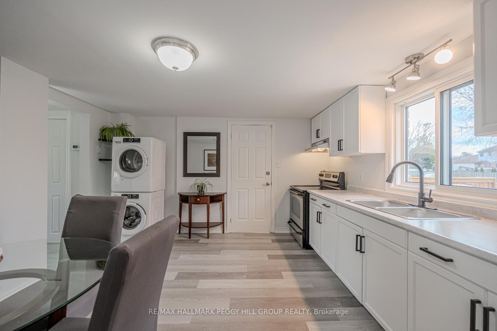 228 Margaret Street photo 7