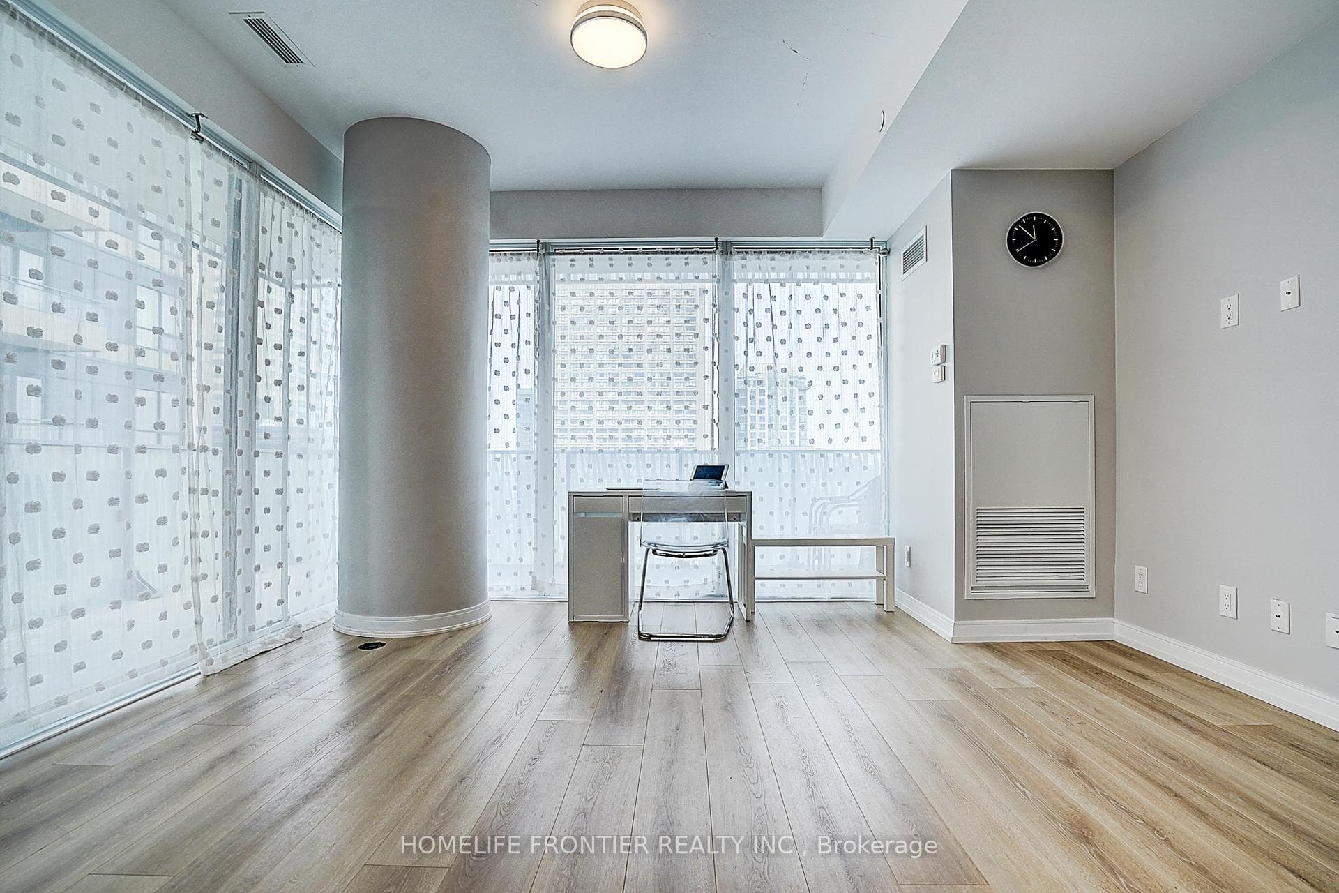 42 Charles Street Unit 2207 photo 4