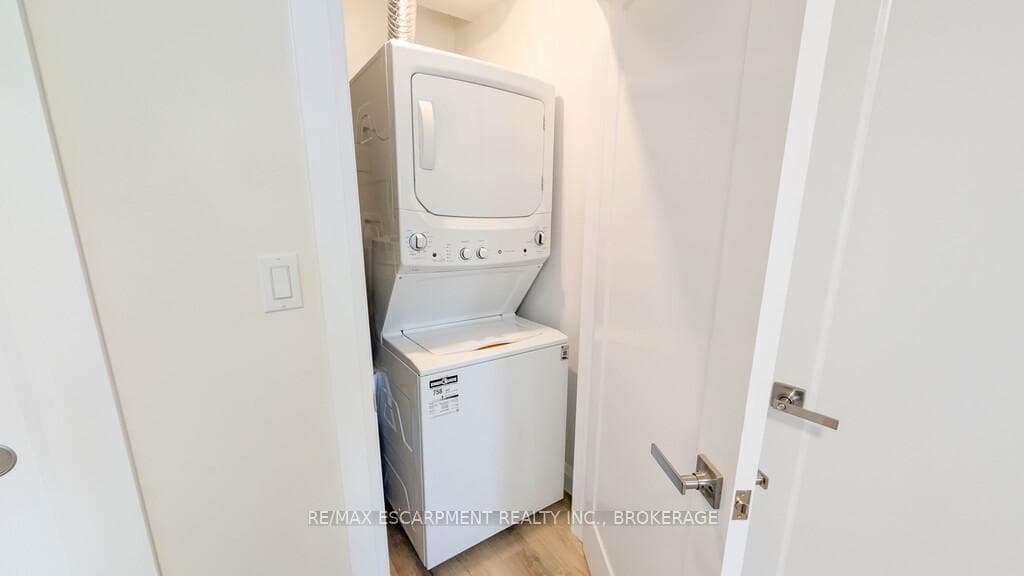 21 Fawell Avenue Unit A photo 12