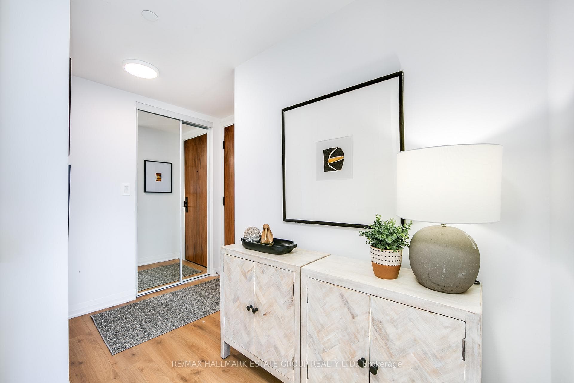 99 Foxbar Road Unit 1308 photo 3