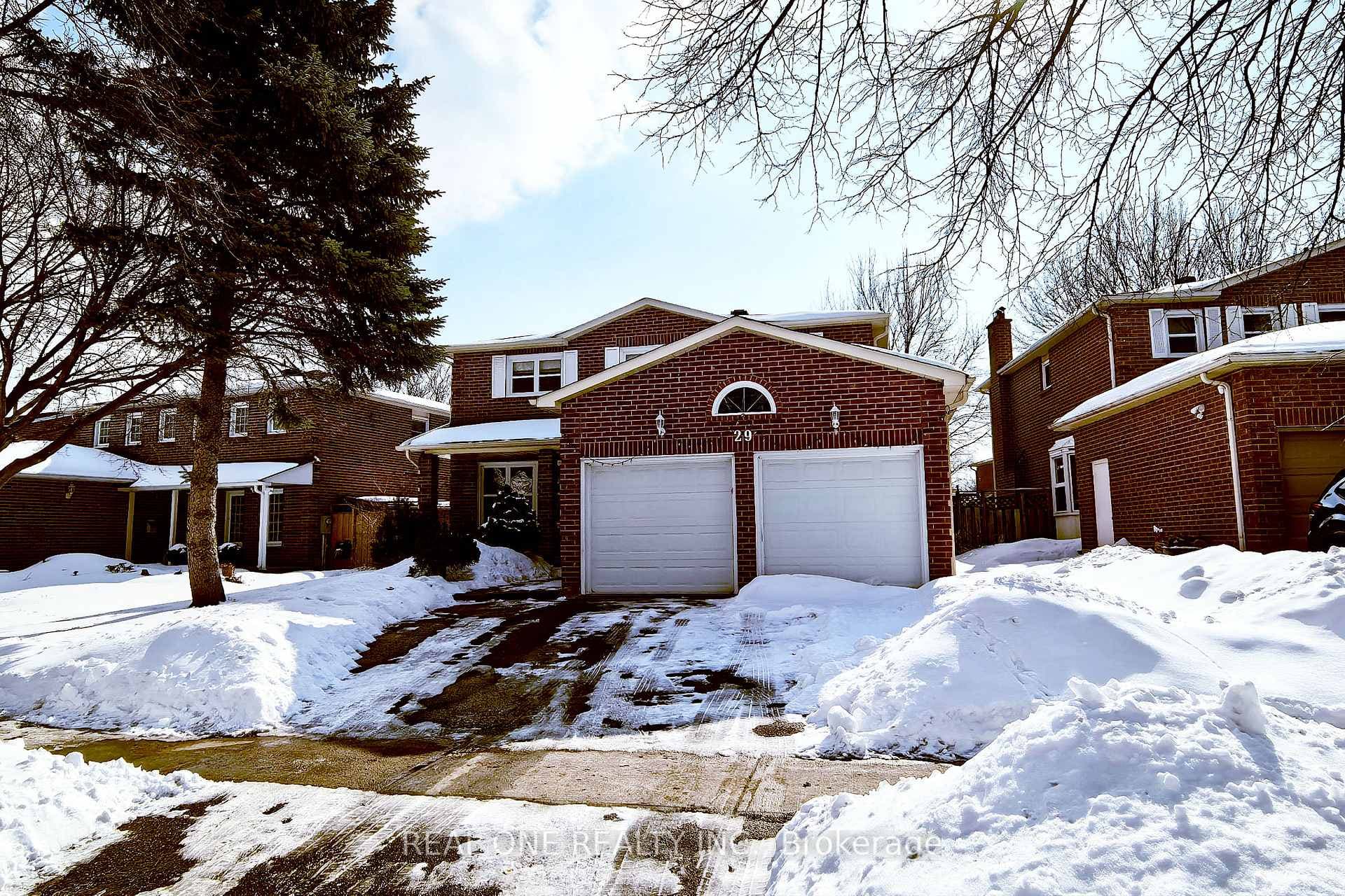 29 Hemlock Drive photo 2