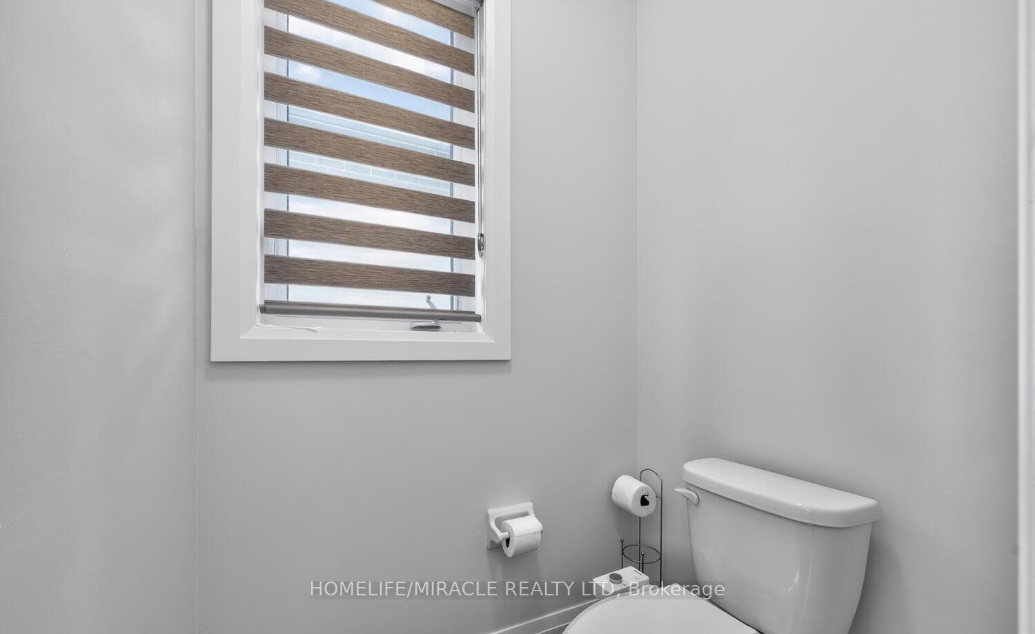 1032 Edinburgh Drive photo 33