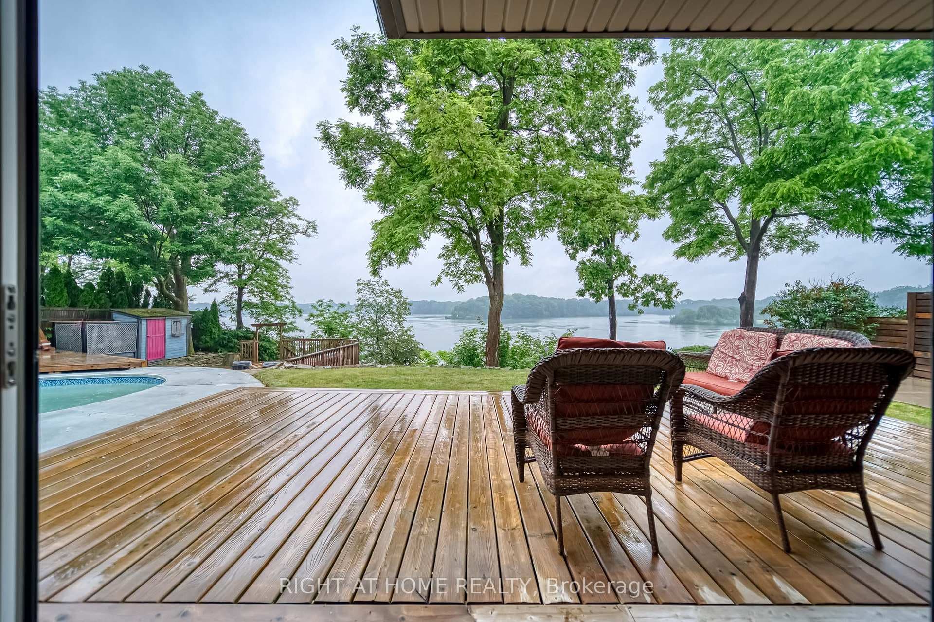 44 ROYAL HENLEY Boulevard photo 17