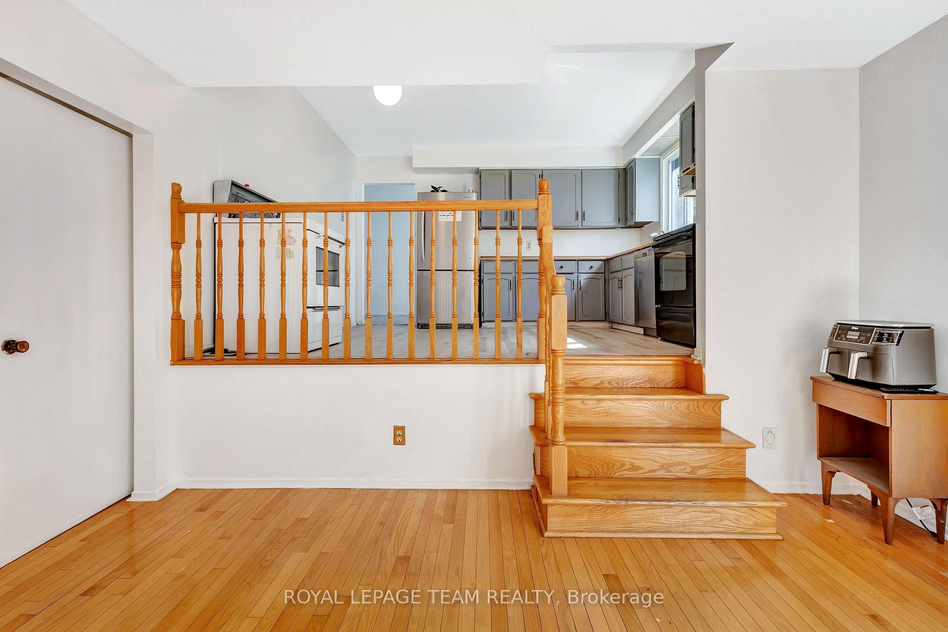 50 Equestrian Drive photo 17