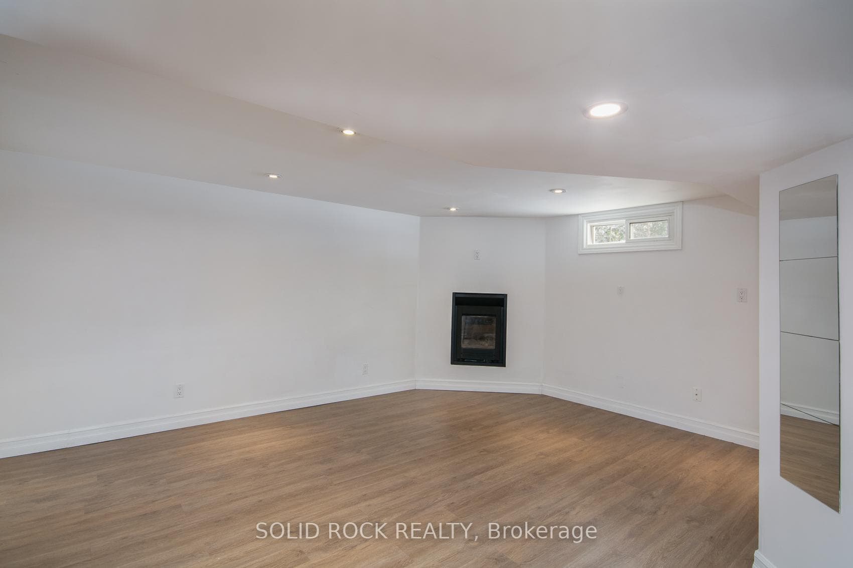 2366 Cheshire Road photo 17