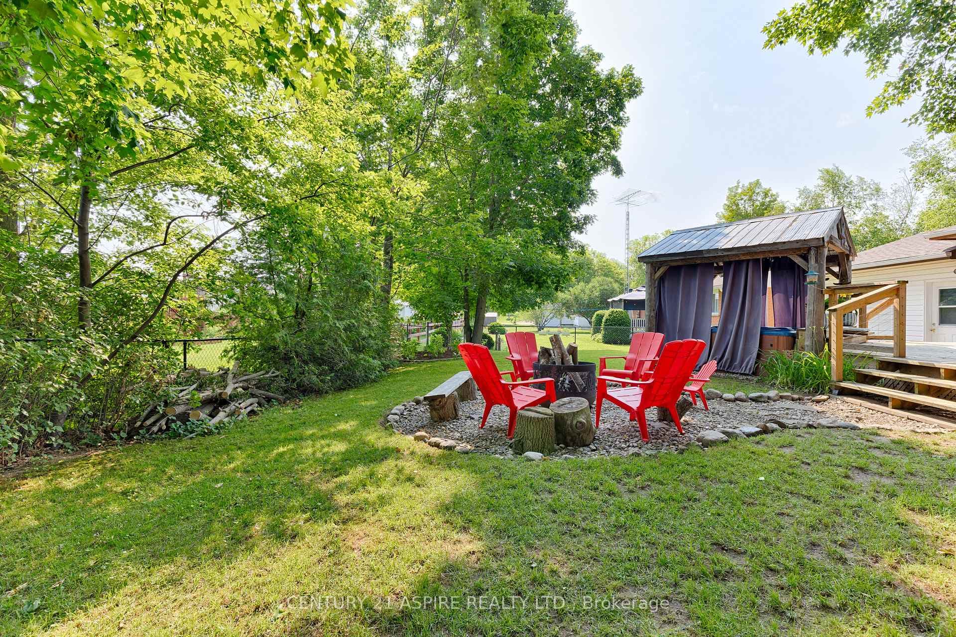 22 Harris Crescent photo 35
