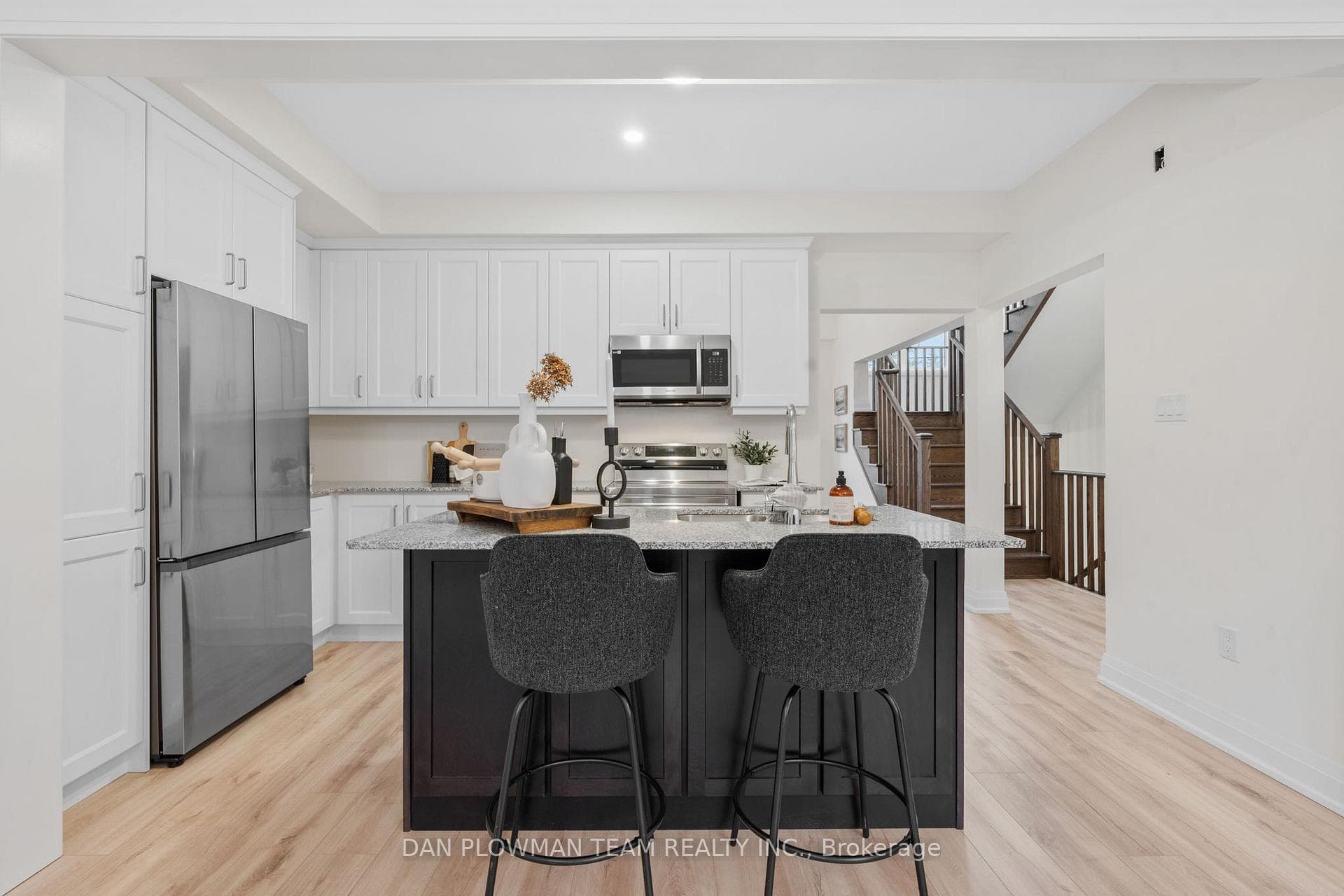 1480 Altona Road Unit 15 photo 18