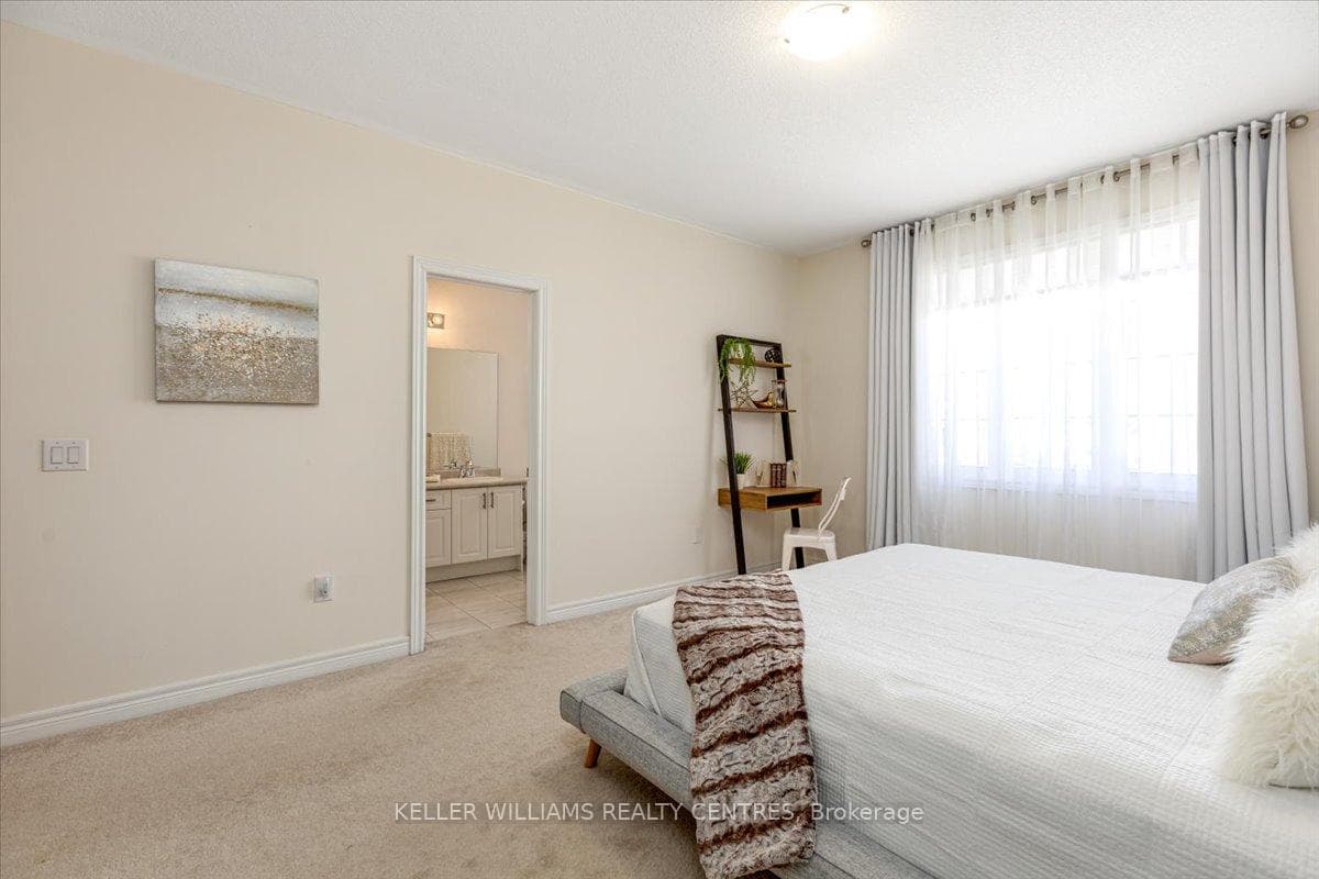 78 Blackwell Crescent photo 21