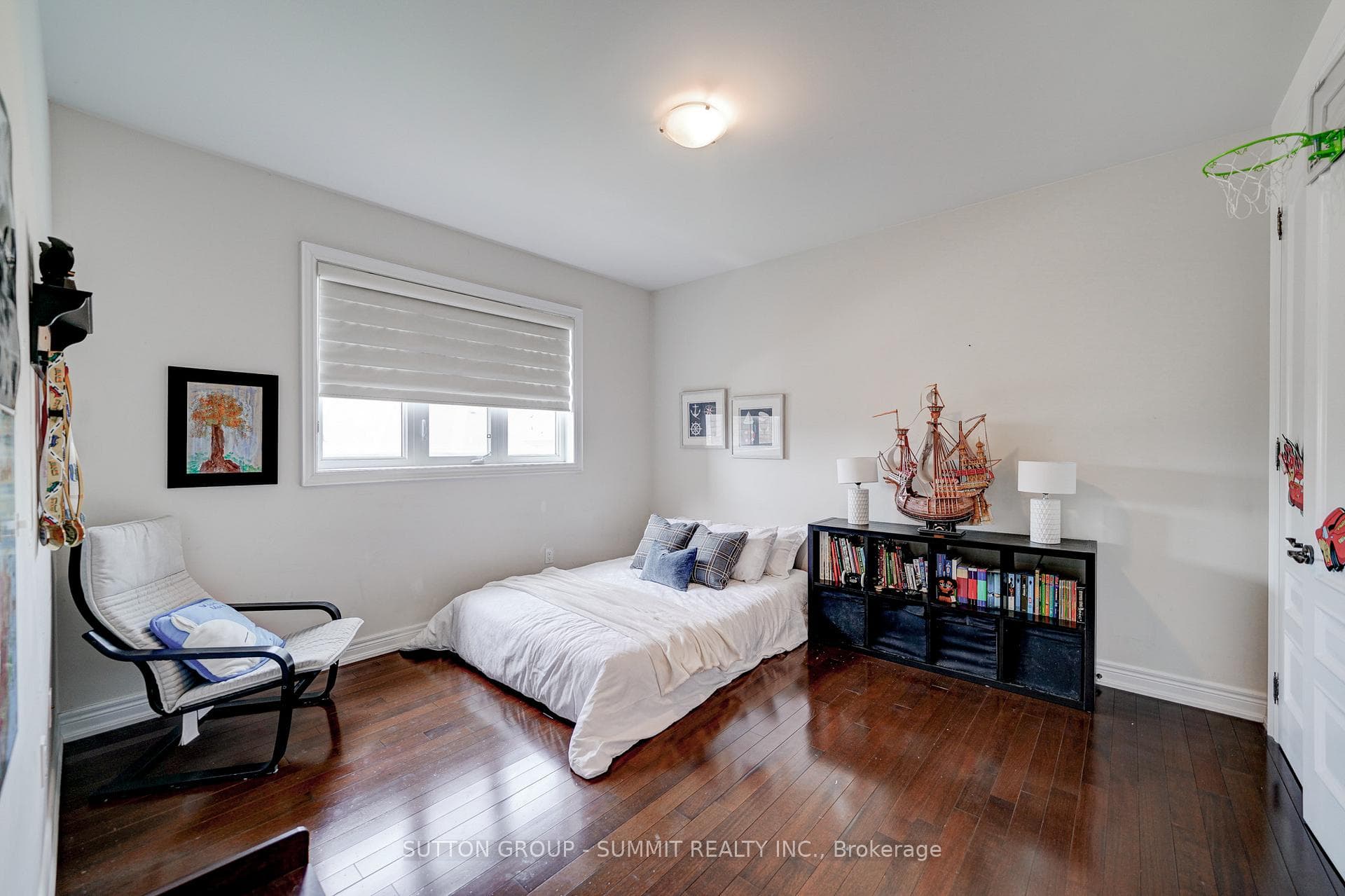 6 Flanders Road photo 18